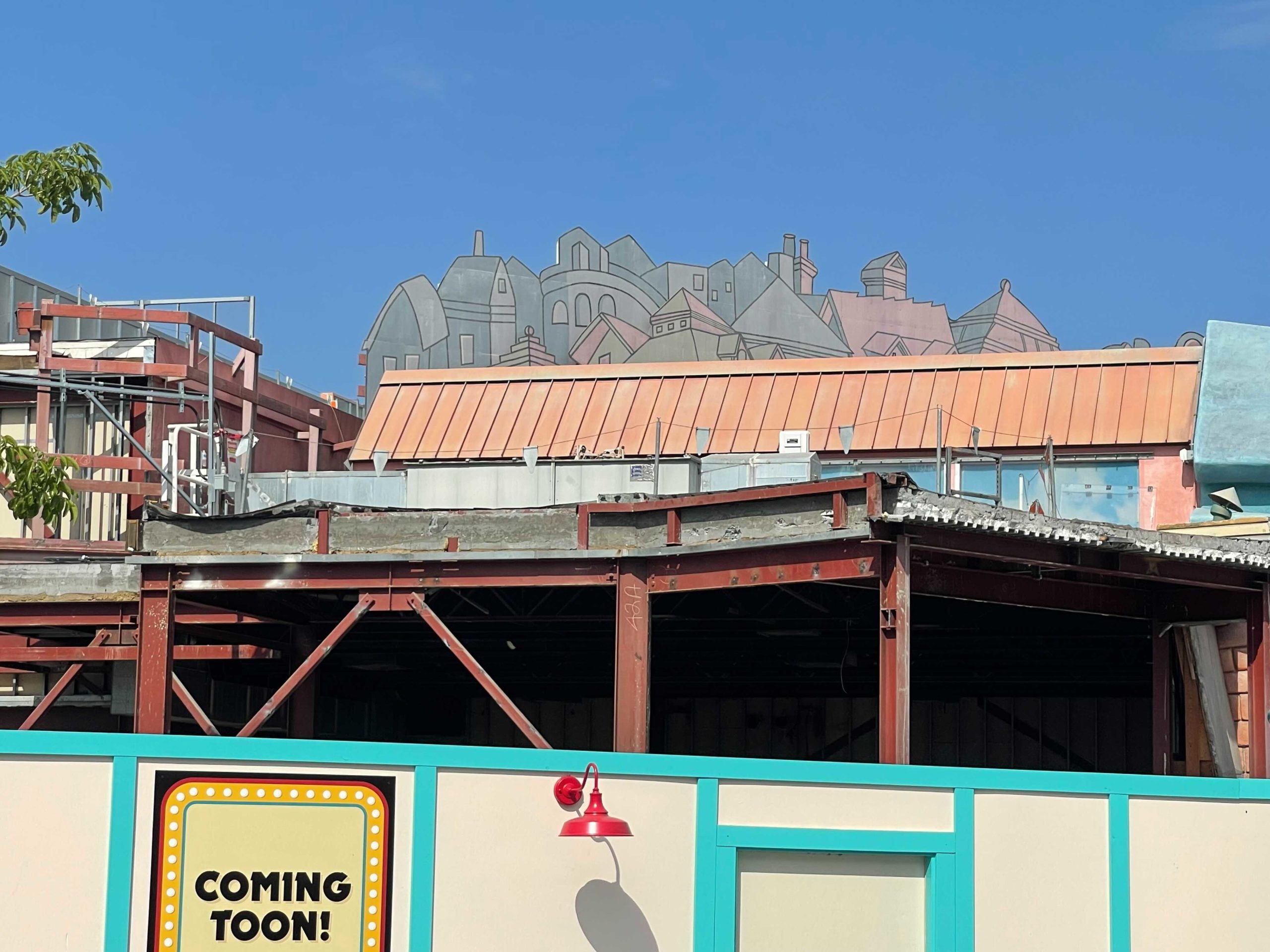 disneyland-runaway-railway-construction-5