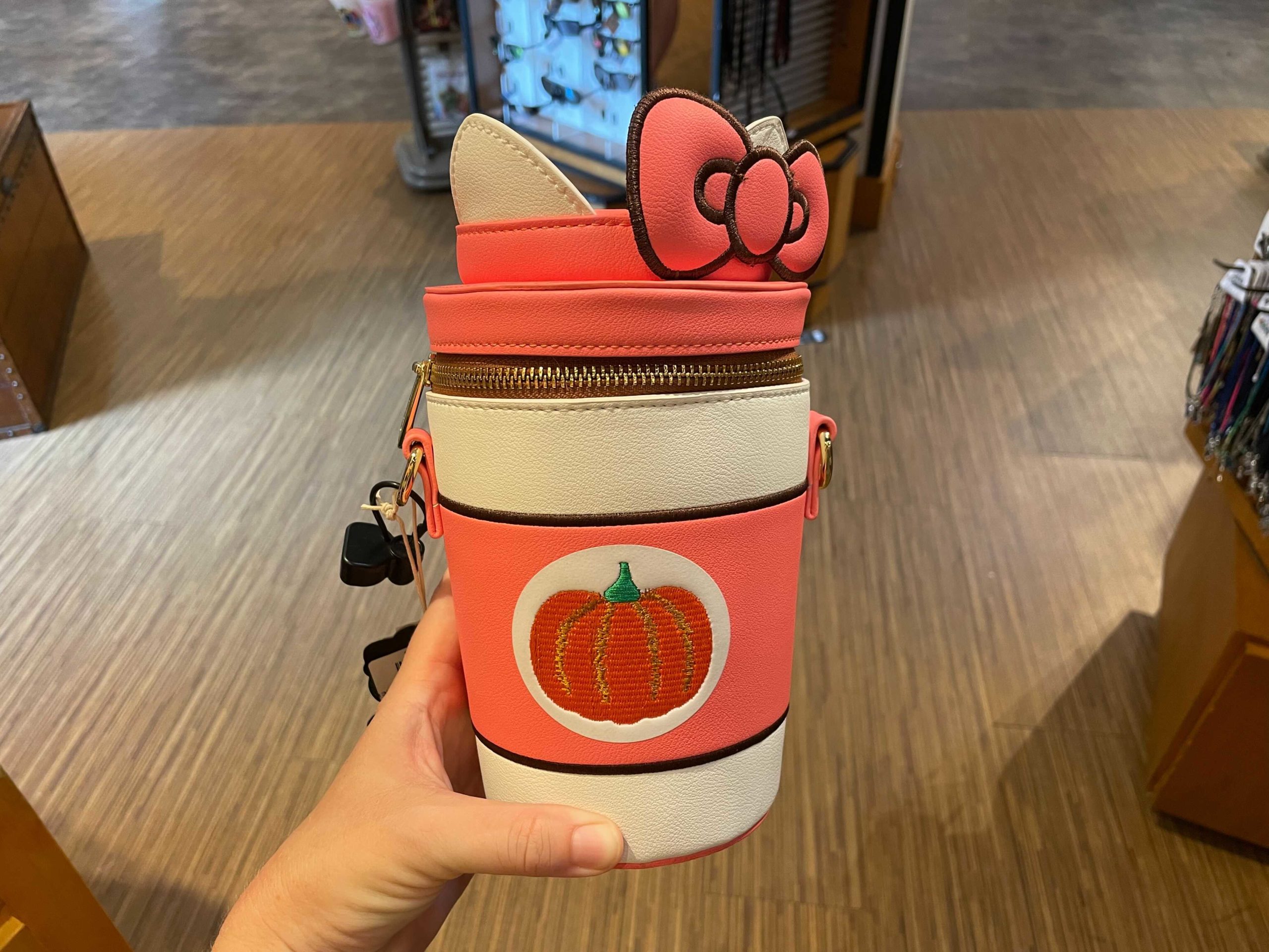 hello-kitty-pumpkin-spice-latte-bag-8-3096315