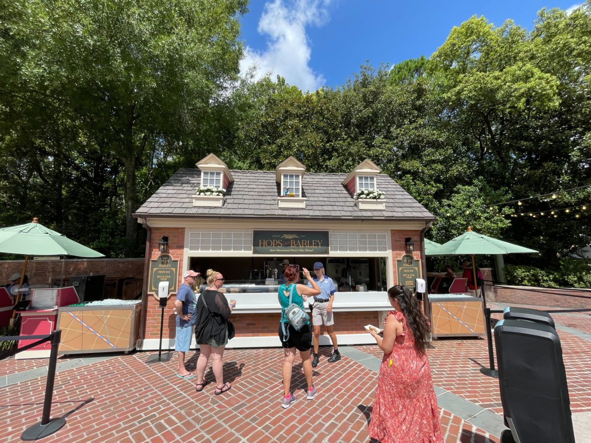 hops-and-barley-booth-6181250