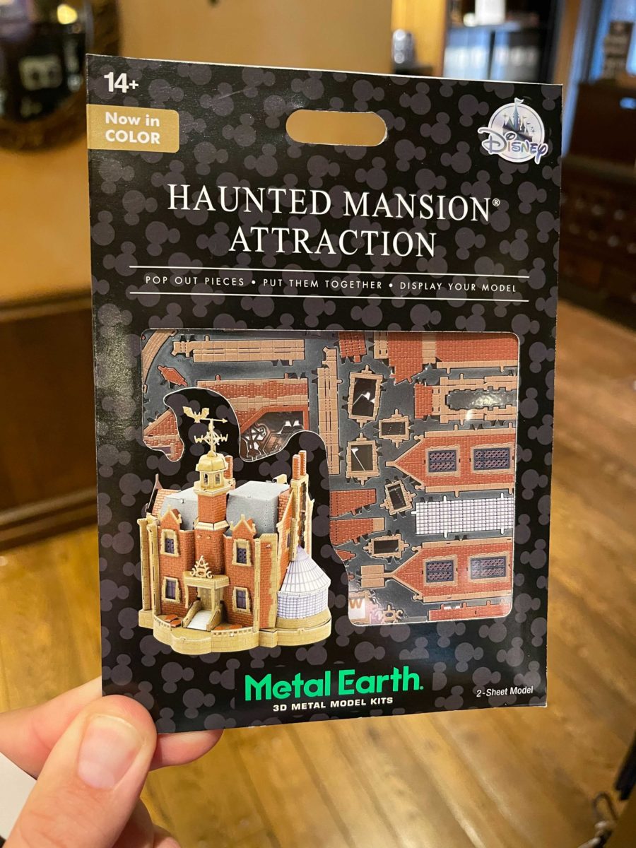 Metal Earth Haunted Mansion kit