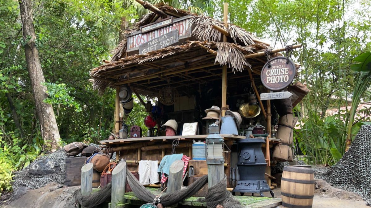 trader-sams-gift-shop-3
