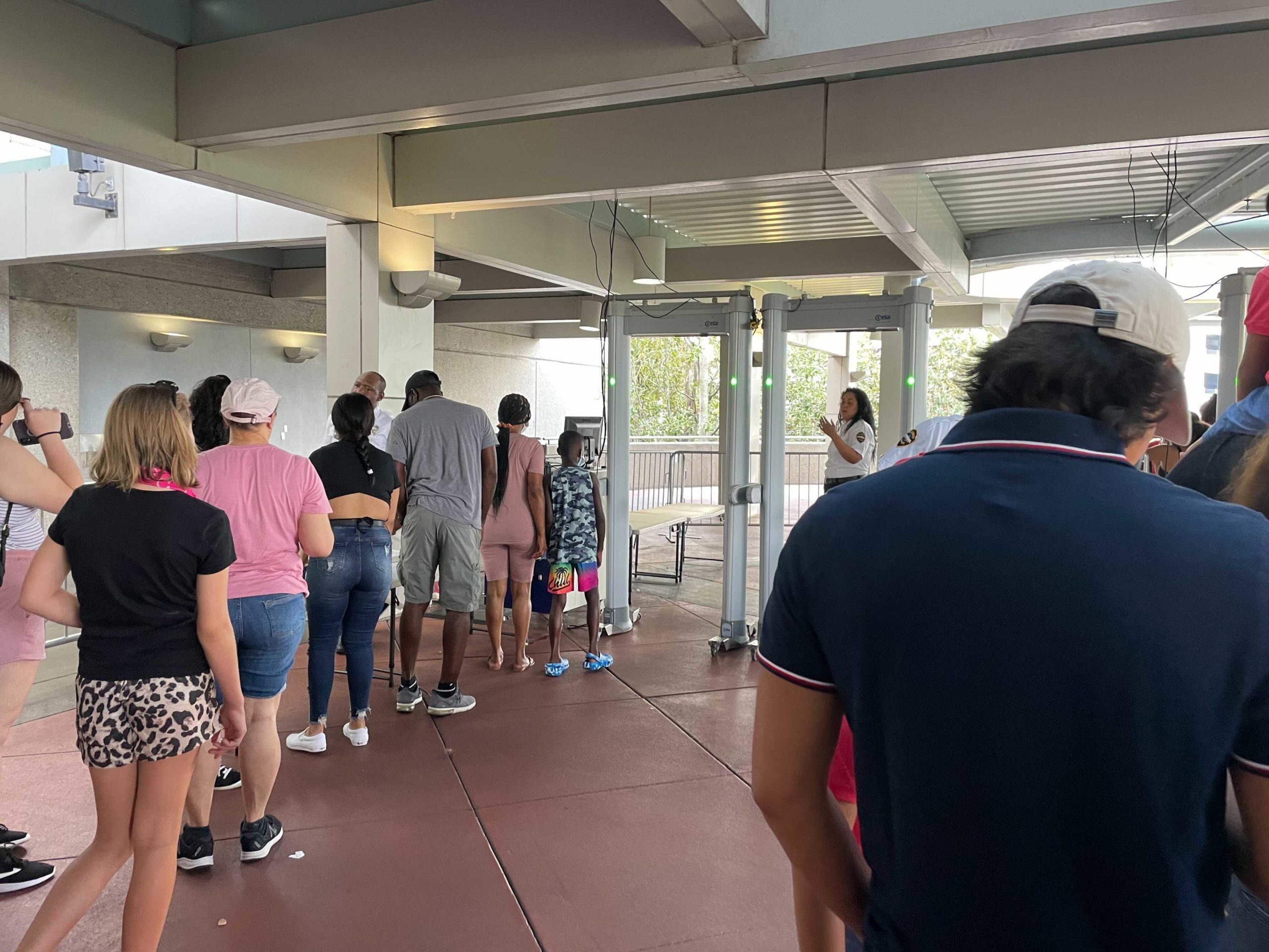 universal-security-1-2