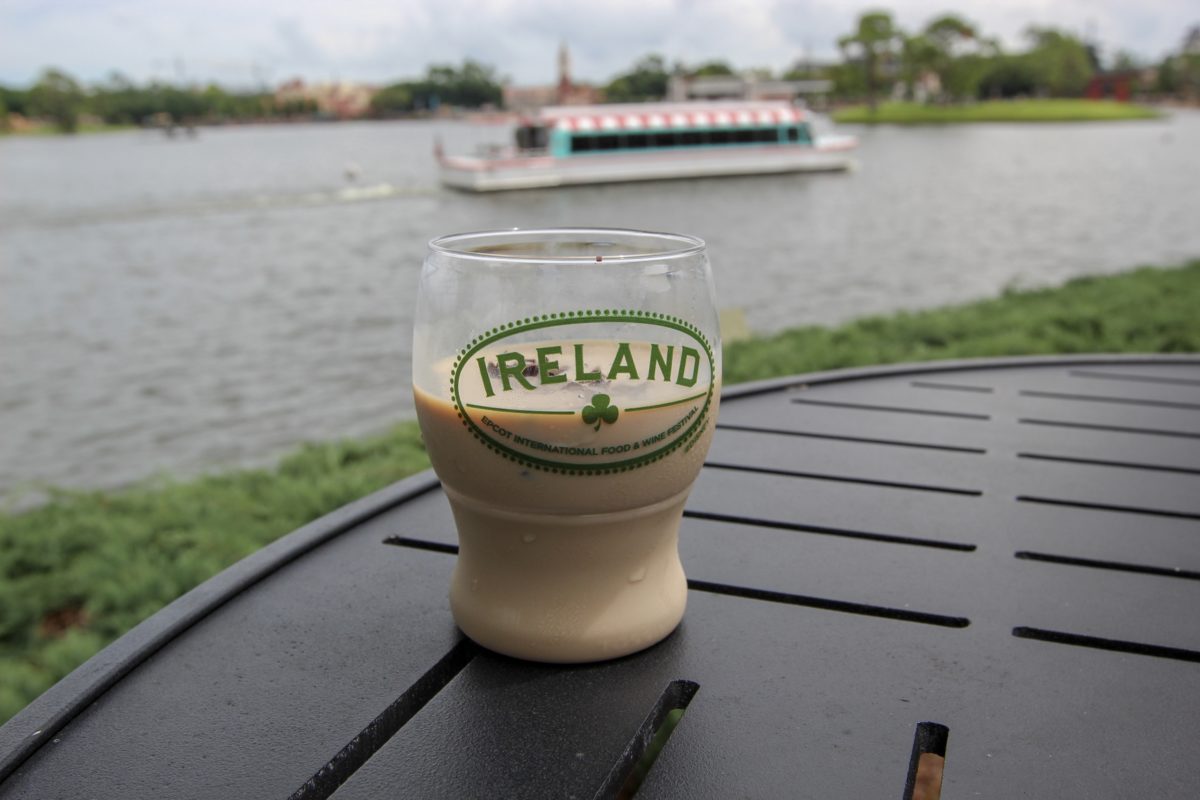 epcot-international-food-wine-festival-guiness-baileys-shake