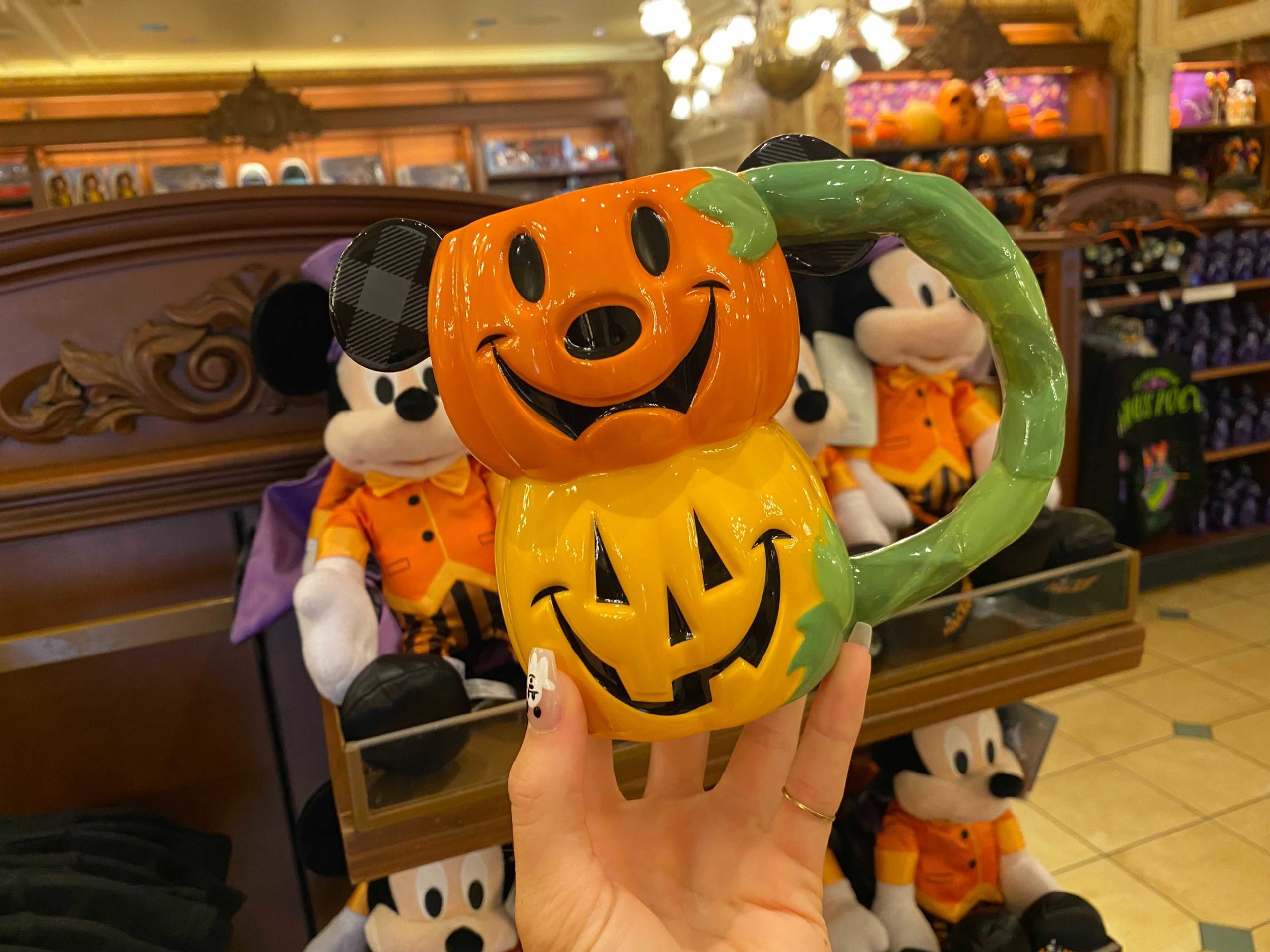 halloween-2021-pumpkin-mickey-mug-2-5597408