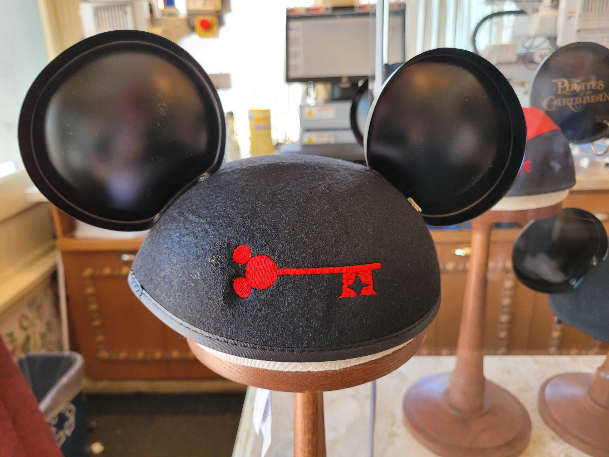 magic-key-logo-embroidery-dl-4-4726001