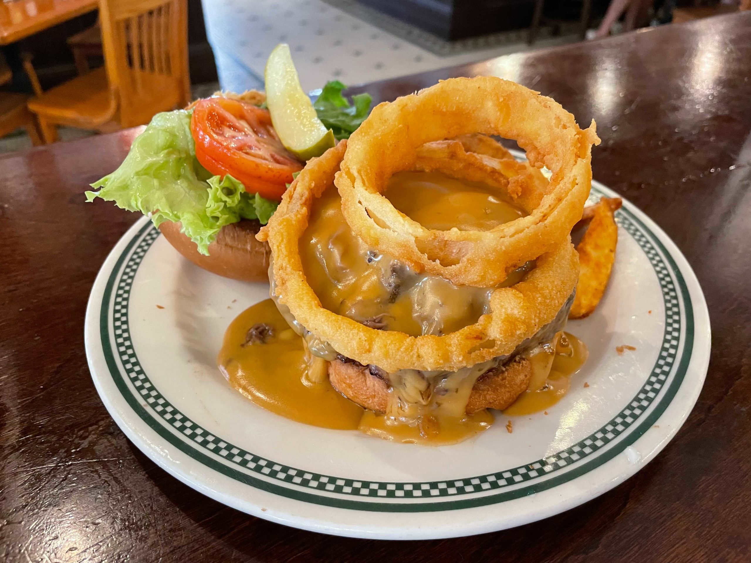 malloneystackburger_01
