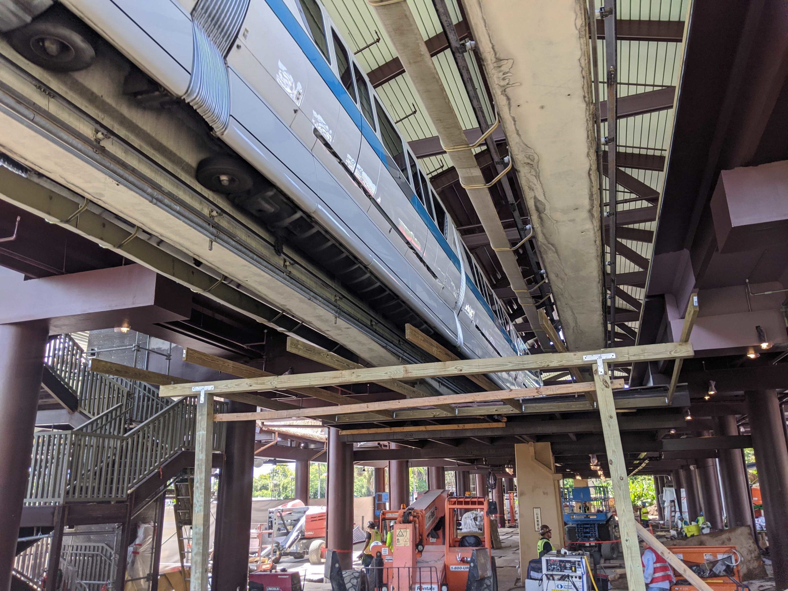 polymonorailconstupdate_12