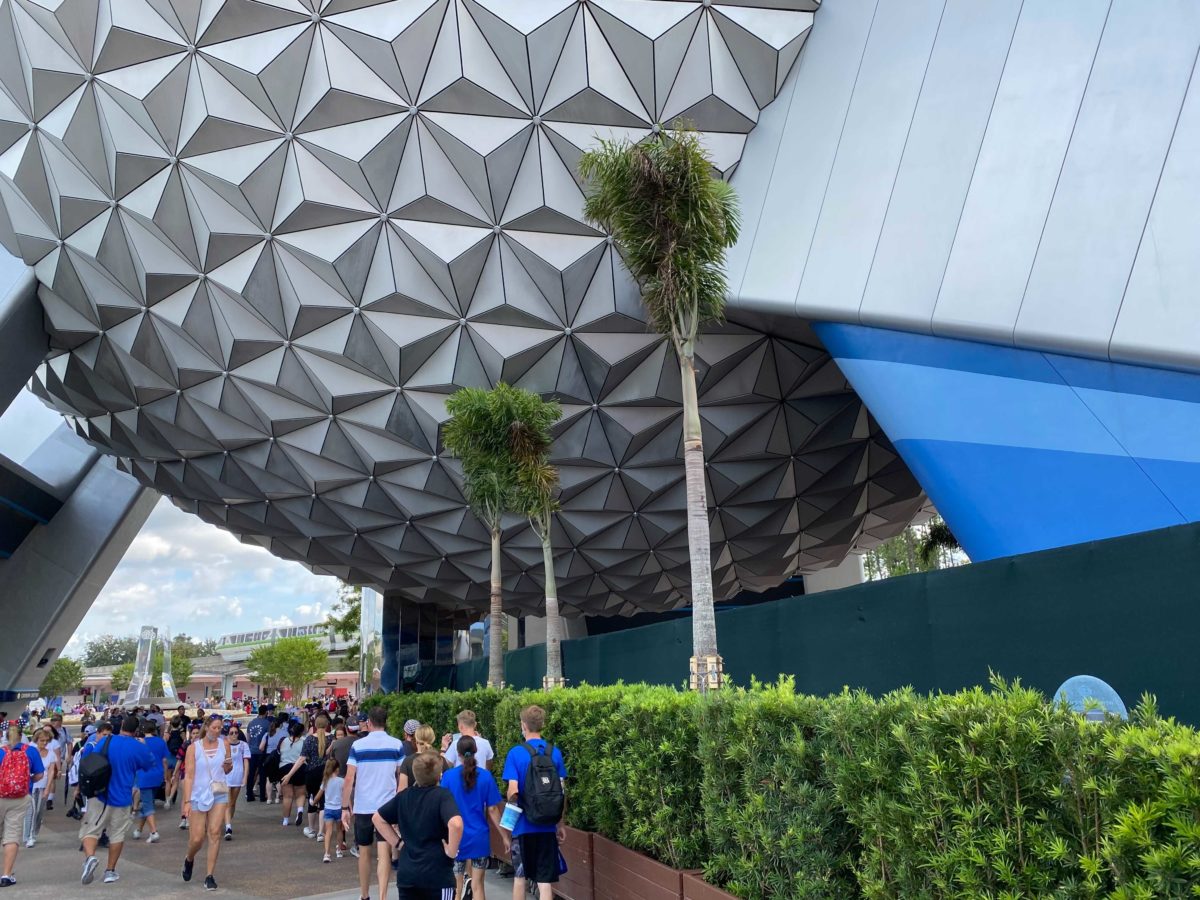 spaceship-earth-trees-1