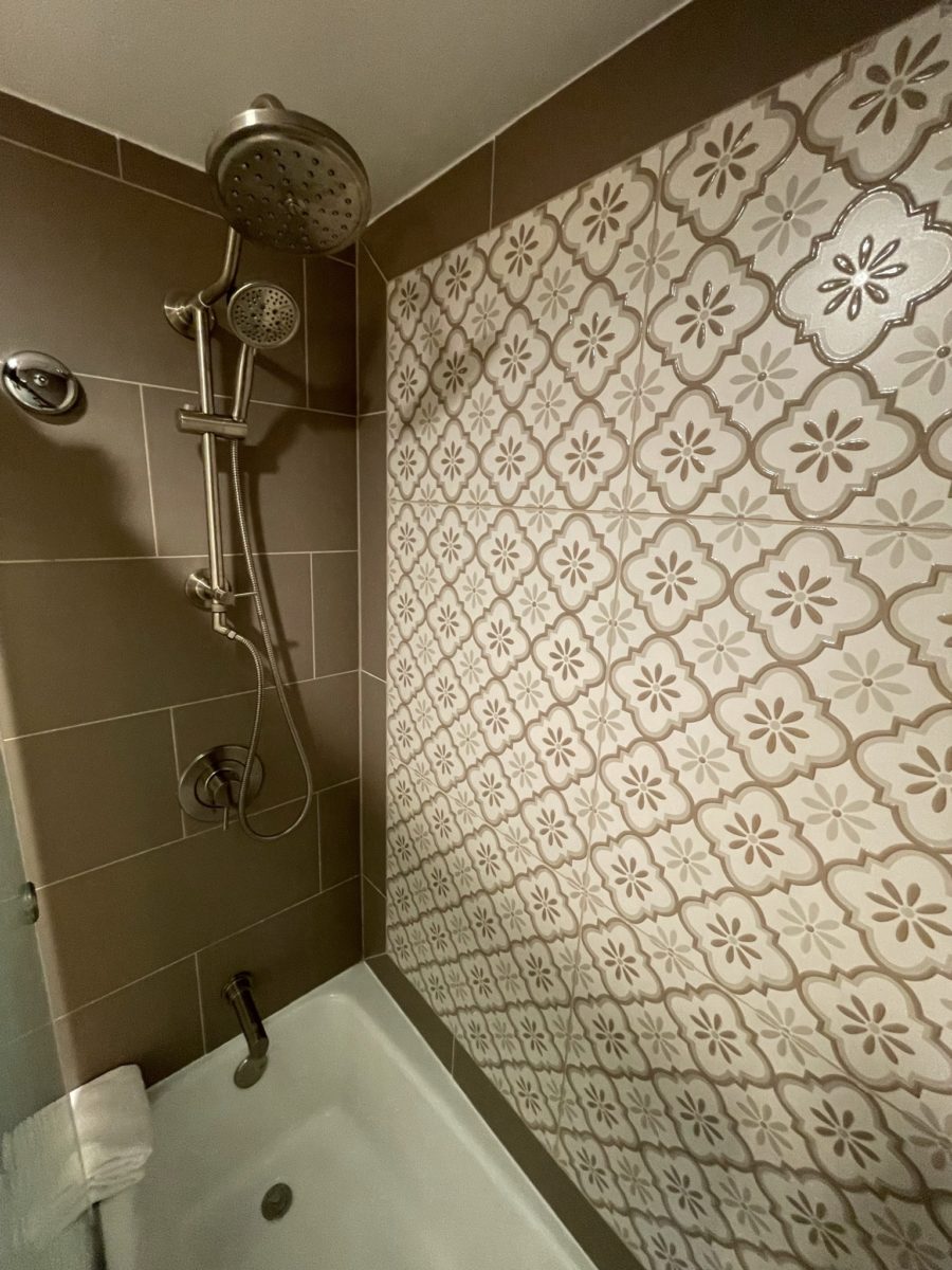 three-bedroom-grand-villa-disneys-saratoga-springs-resort-spa-101-7103952