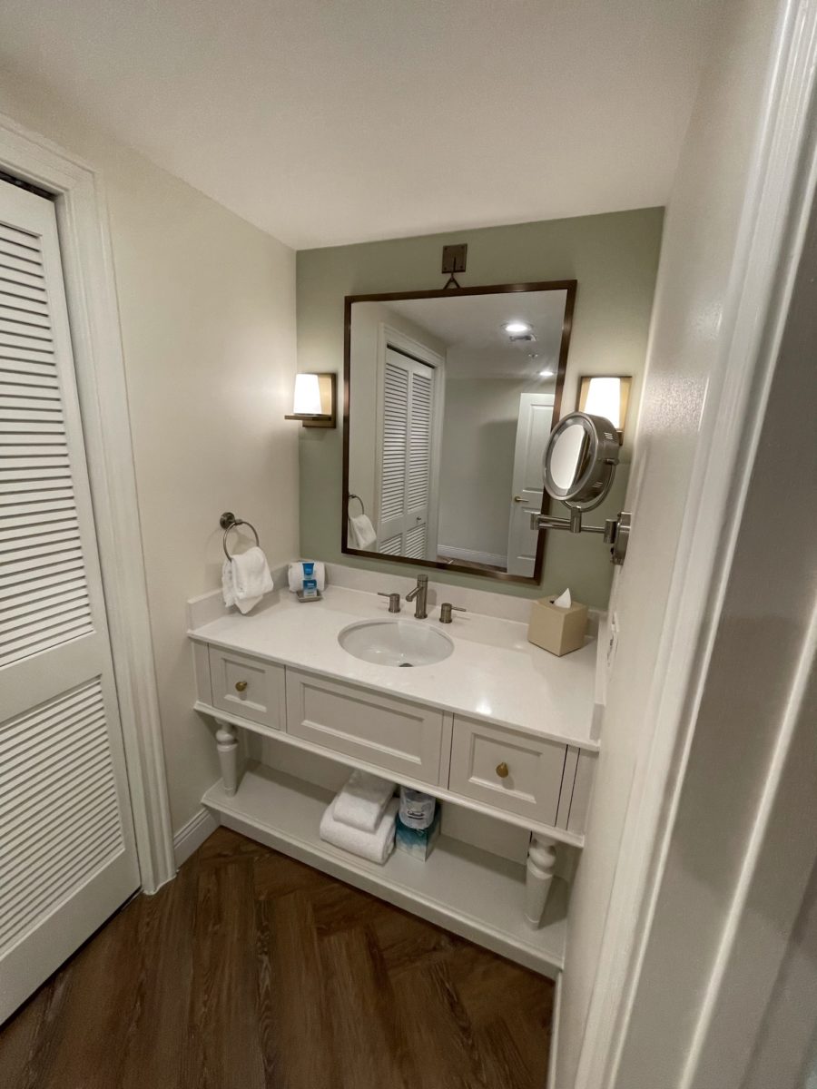 three-bedroom-grand-villa-disneys-saratoga-springs-resort-spa-104-7358723