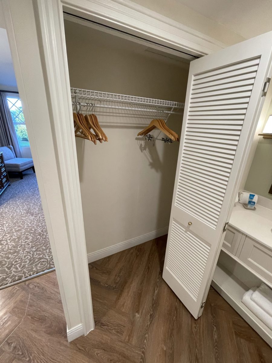 three-bedroom-grand-villa-disneys-saratoga-springs-resort-spa-105-9711045