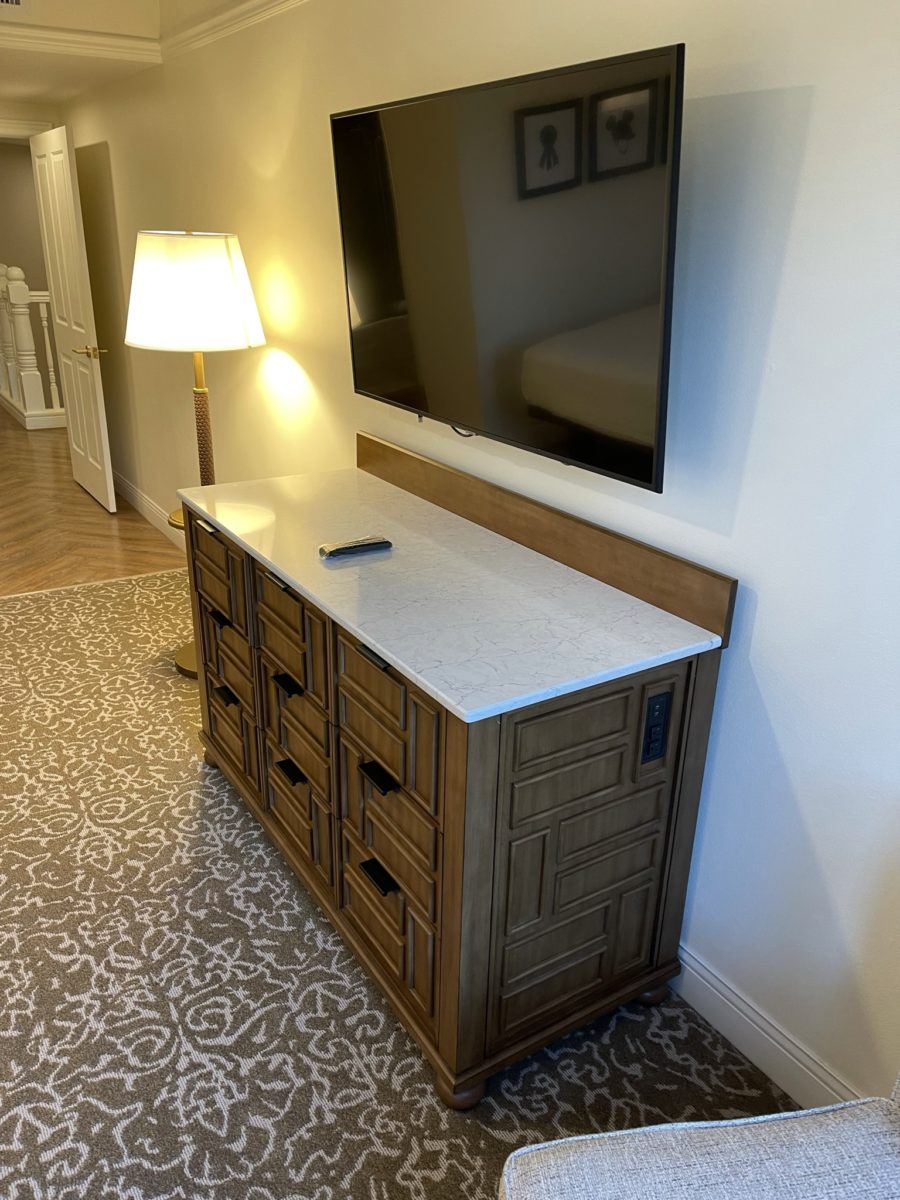 three-bedroom-grand-villa-disneys-saratoga-springs-resort-spa-116-8587963