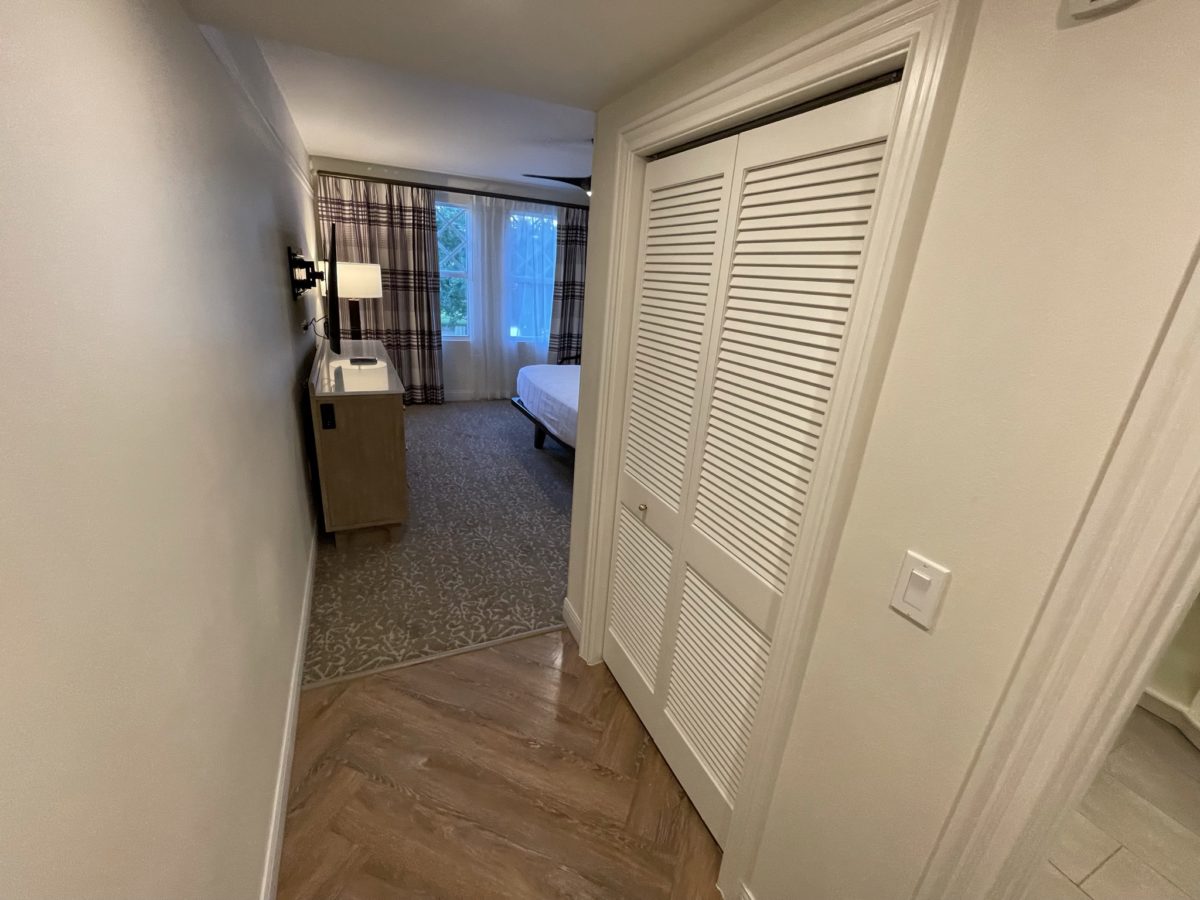 three-bedroom-grand-villa-disneys-saratoga-springs-resort-spa-12-4078911