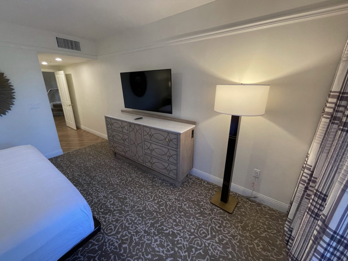 three-bedroom-grand-villa-disneys-saratoga-springs-resort-spa-26-9660961