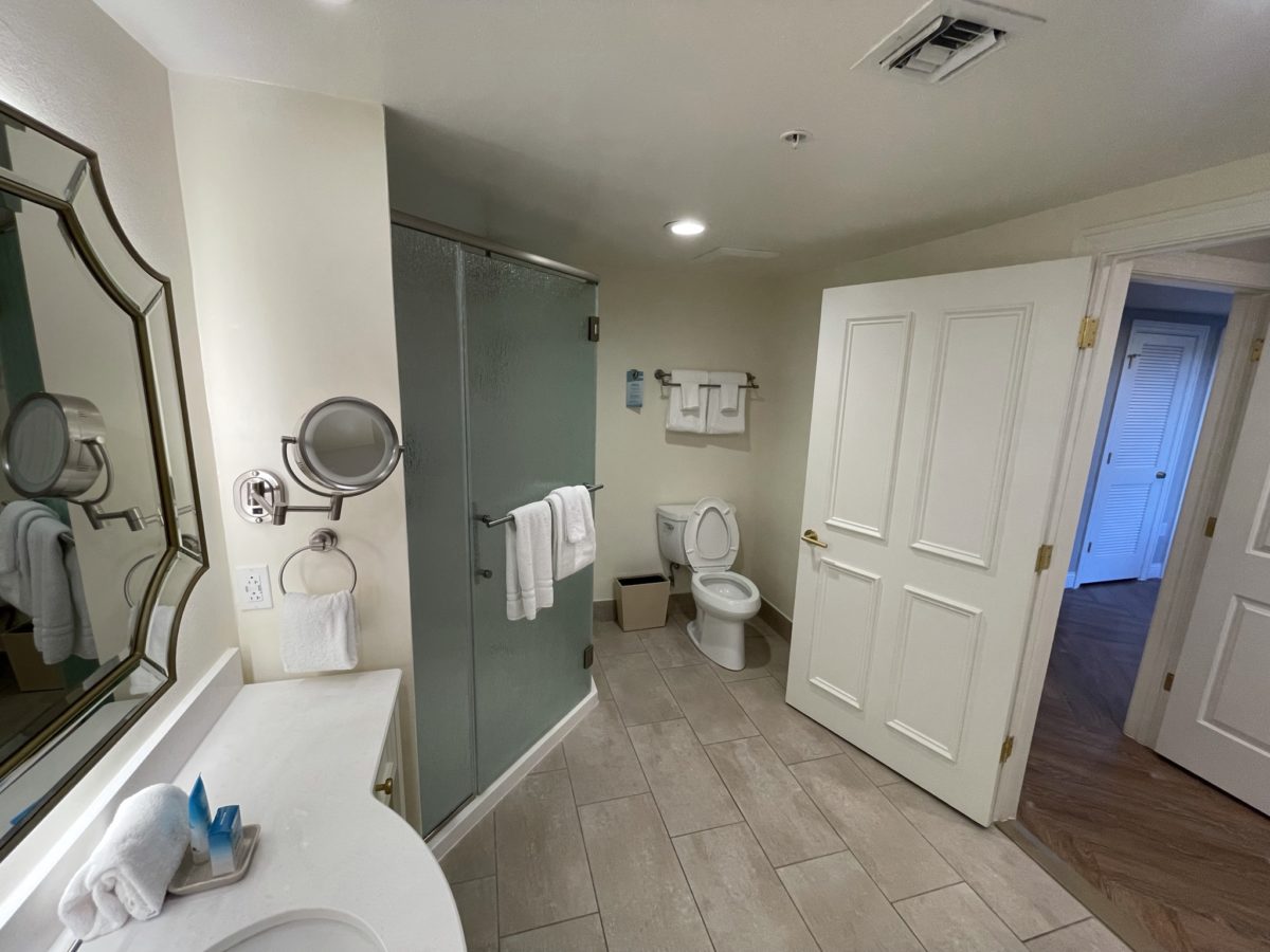 three-bedroom-grand-villa-disneys-saratoga-springs-resort-spa-5-7056942