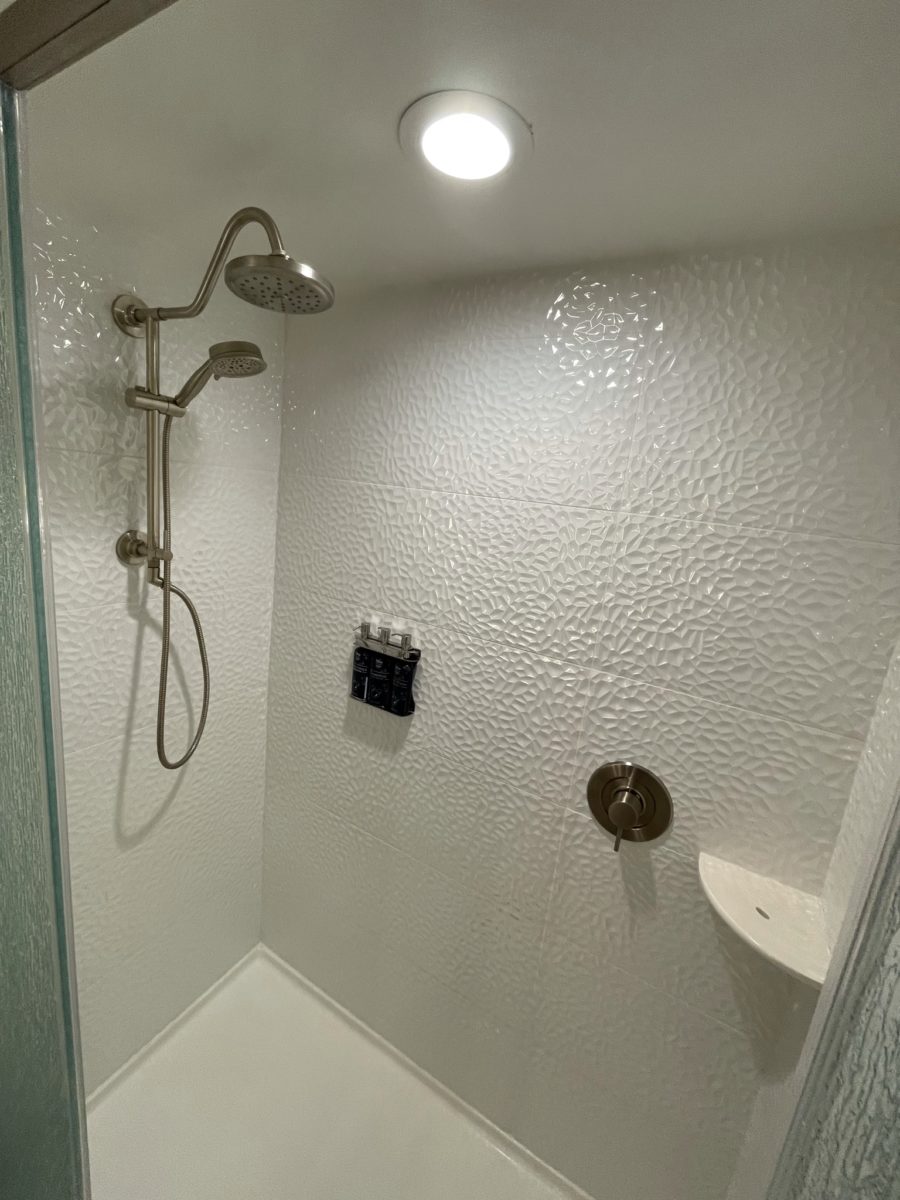 three-bedroom-grand-villa-disneys-saratoga-springs-resort-spa-80-4905178