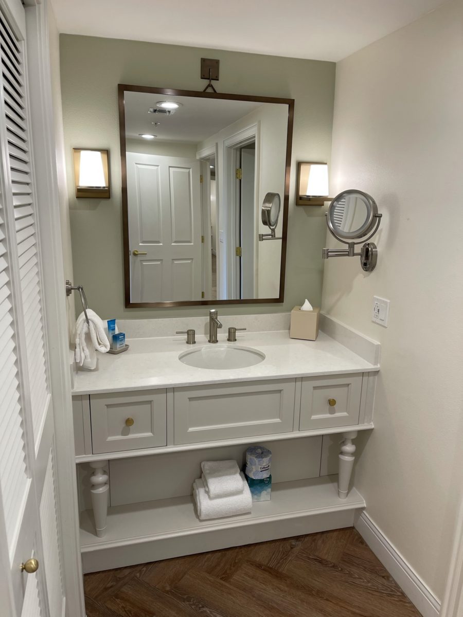 three-bedroom-grand-villa-disneys-saratoga-springs-resort-spa-99-5219227