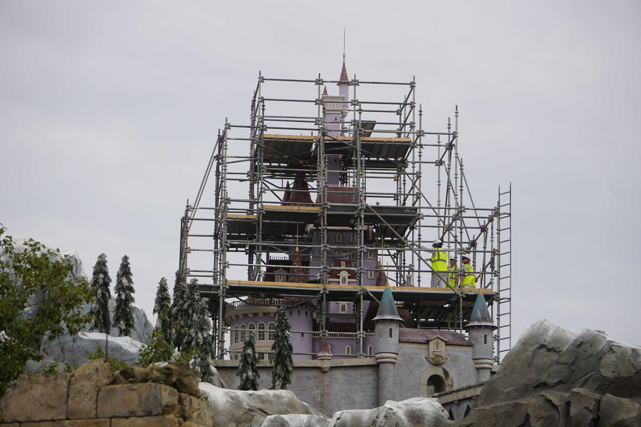 be-our-guest-beasts-castle-5