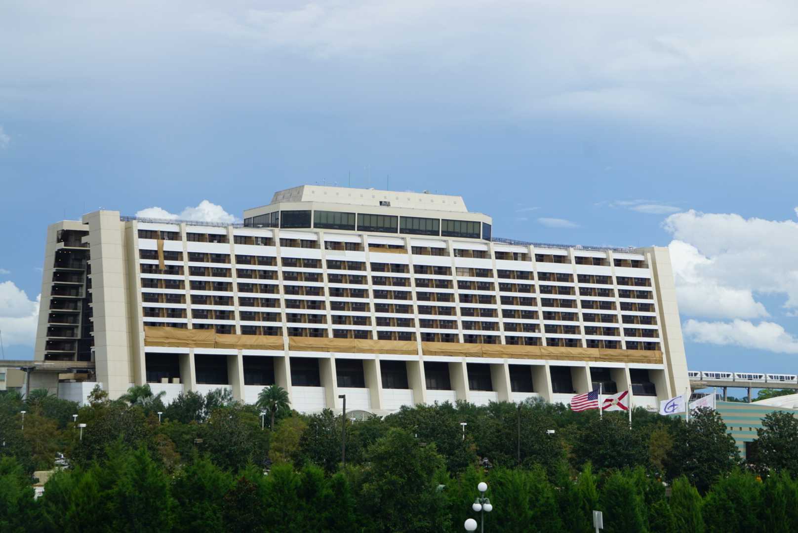 contemporary-exterior-tarps-5035