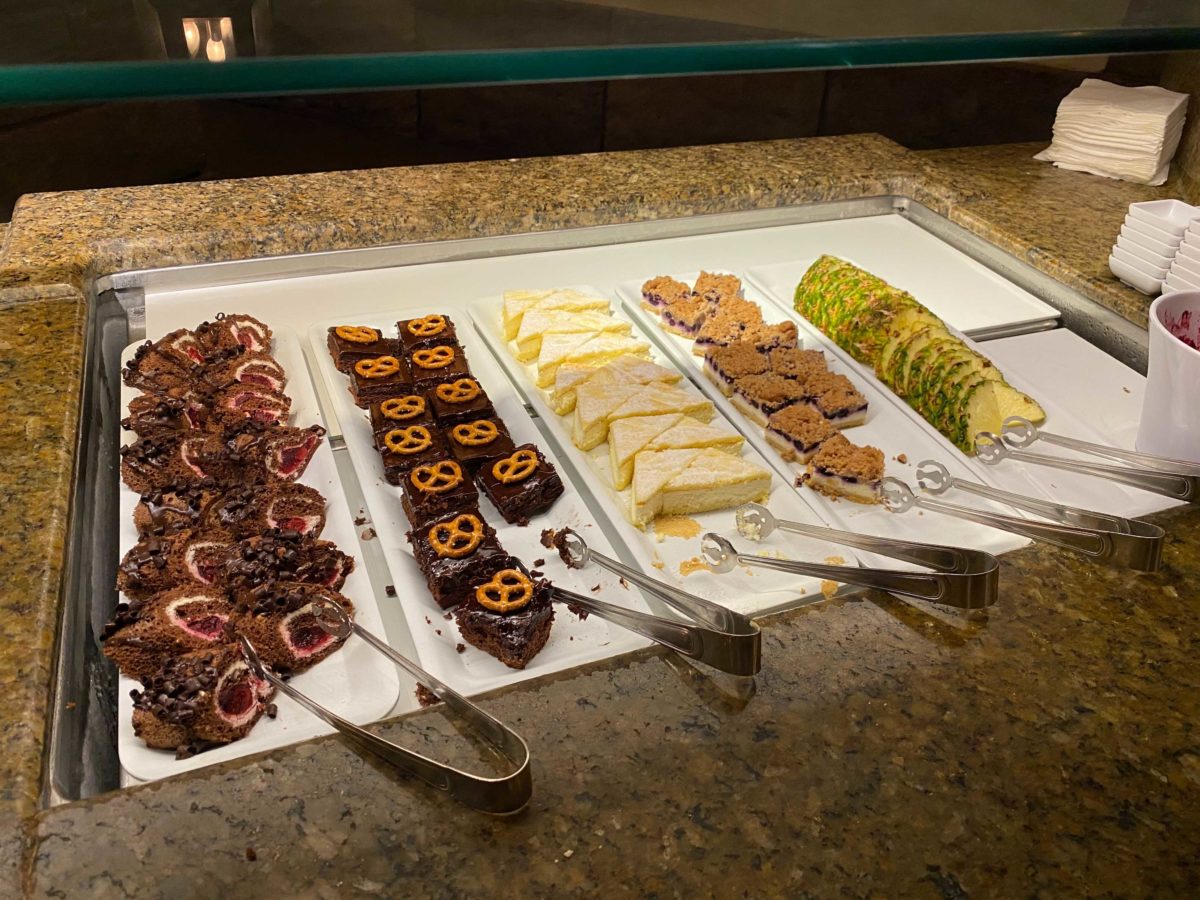 desert-bar-overview-biergarten-5590242