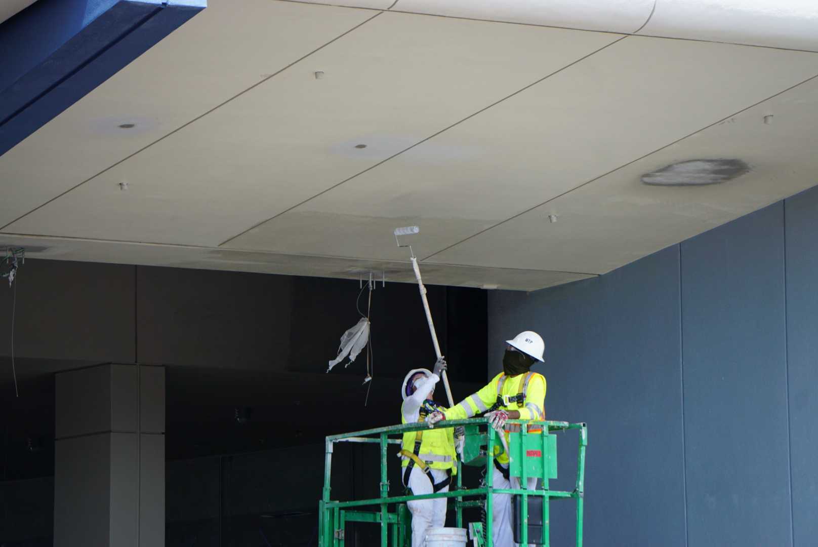 epcot-breezeway-5414