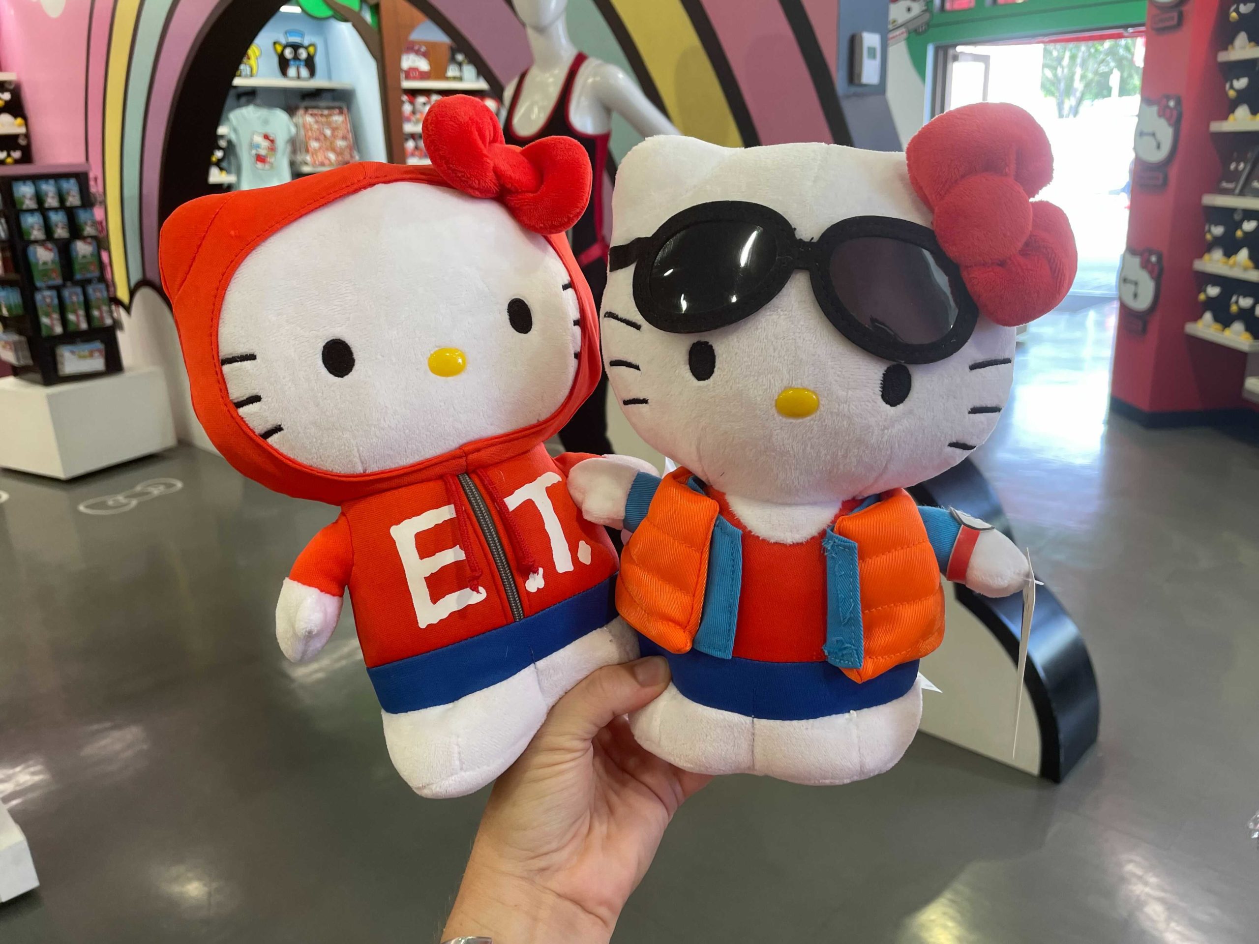 hello-kitty-plush-1