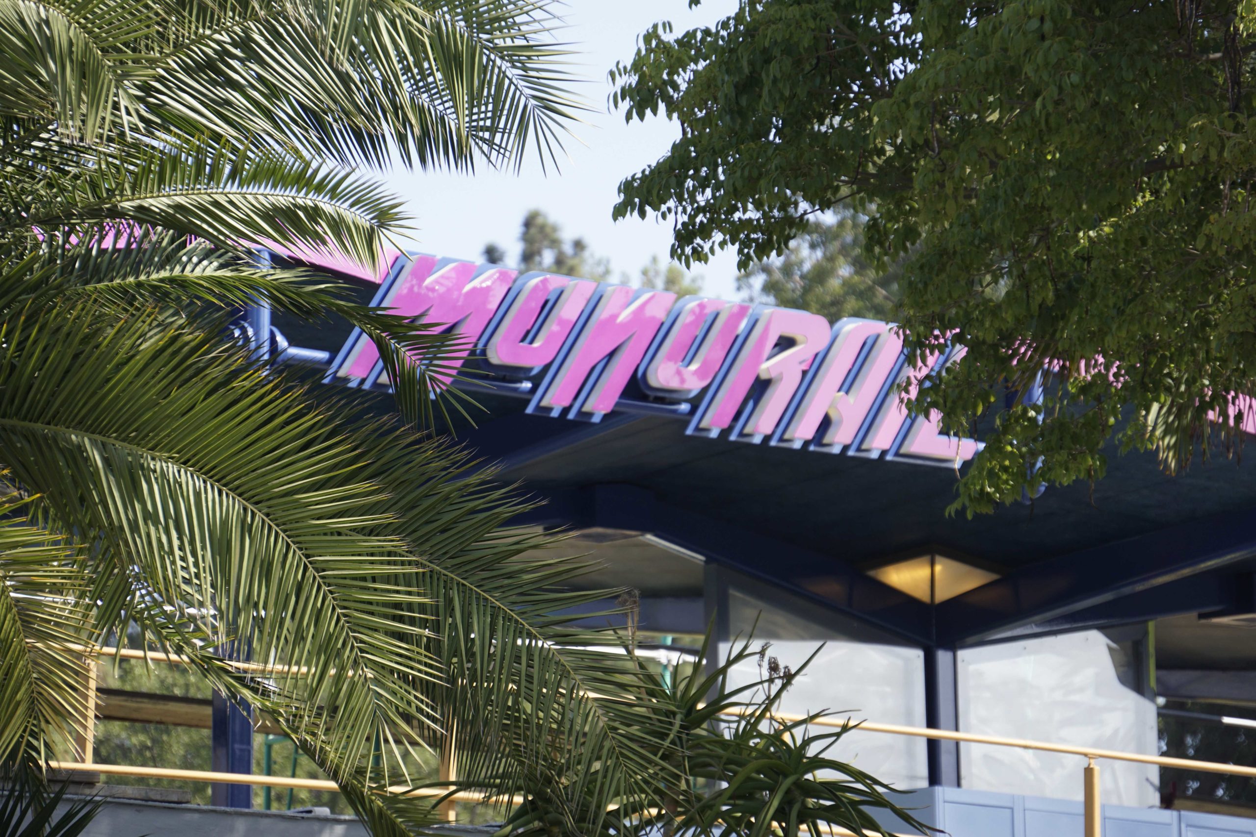 monorail-sign-9847895