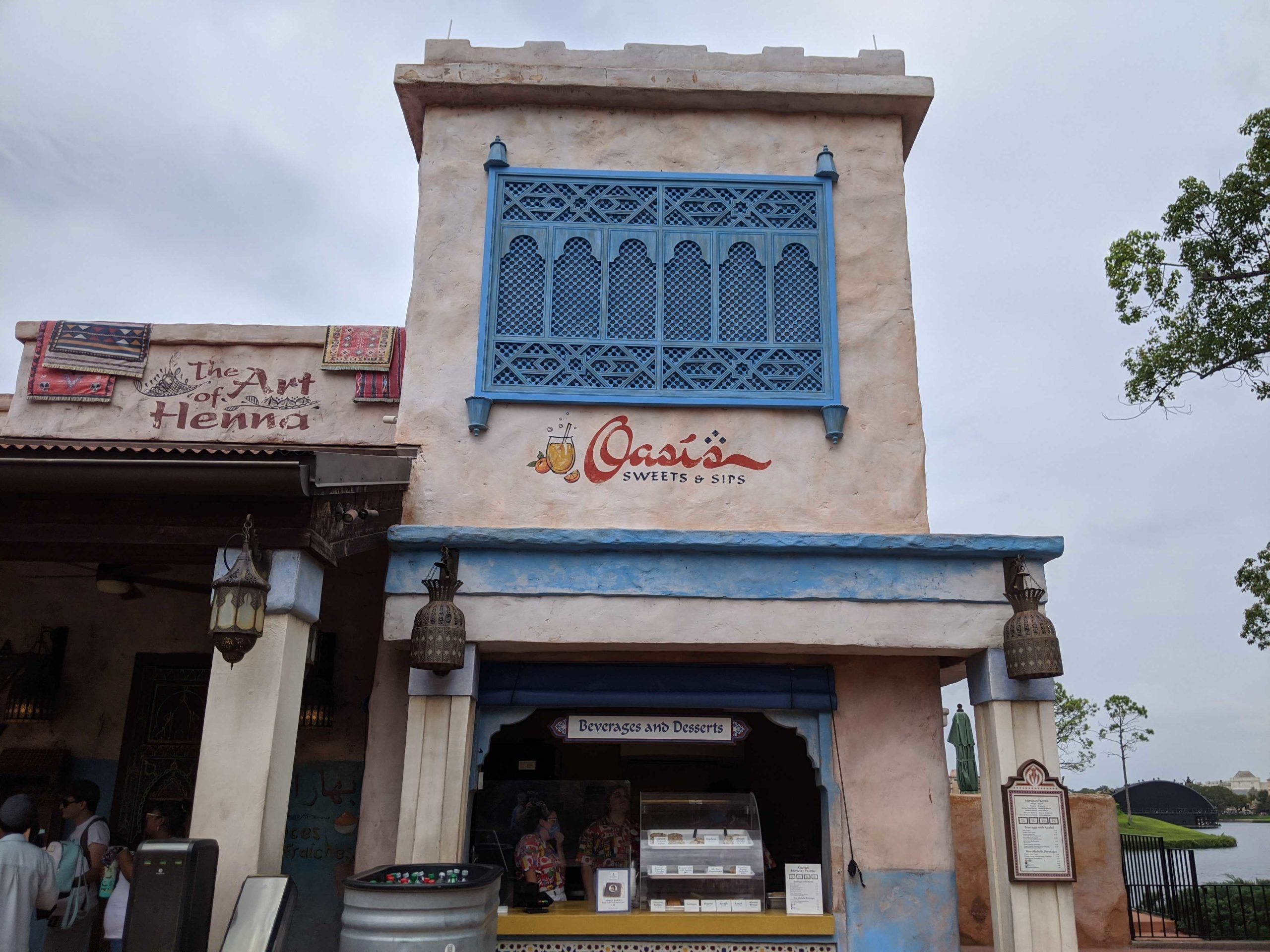 oasis-sweets-and-sips