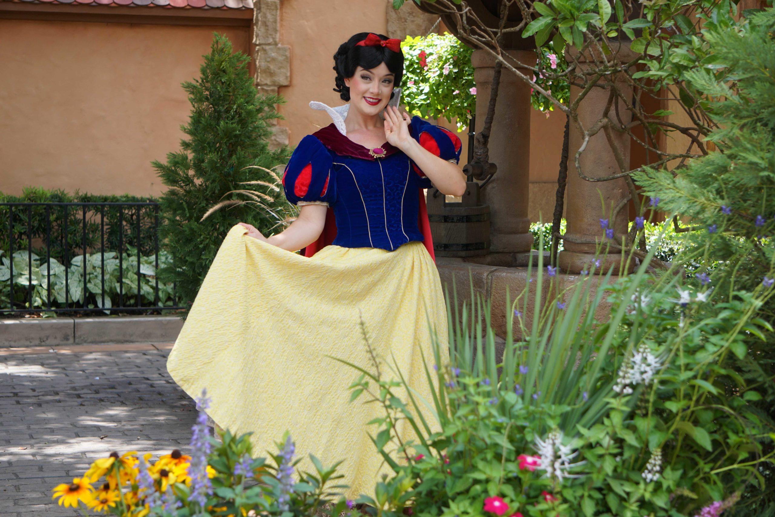 snow-white-epcot-3
