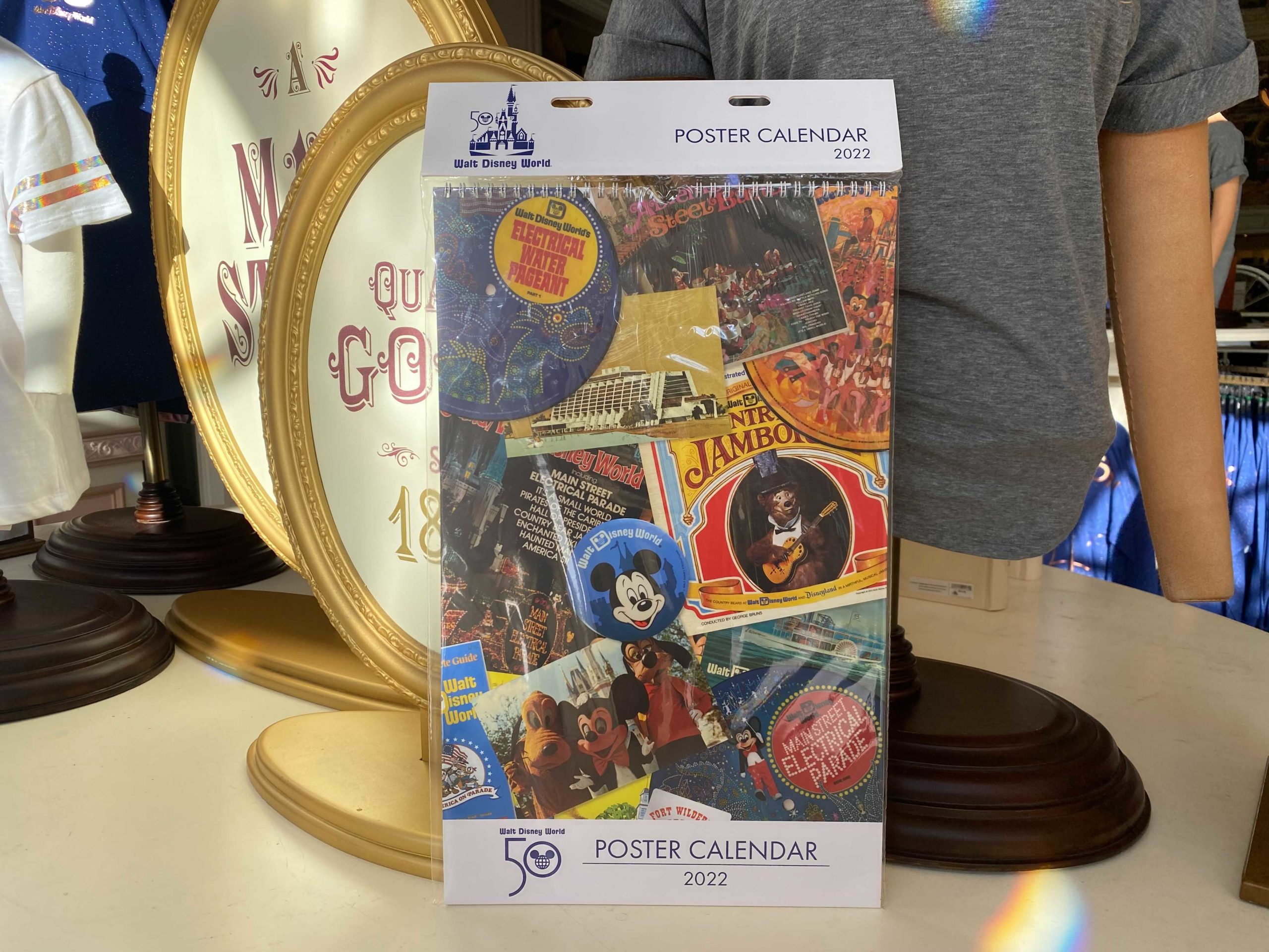 walt-disney-world-50th-anniversary-calendar-2