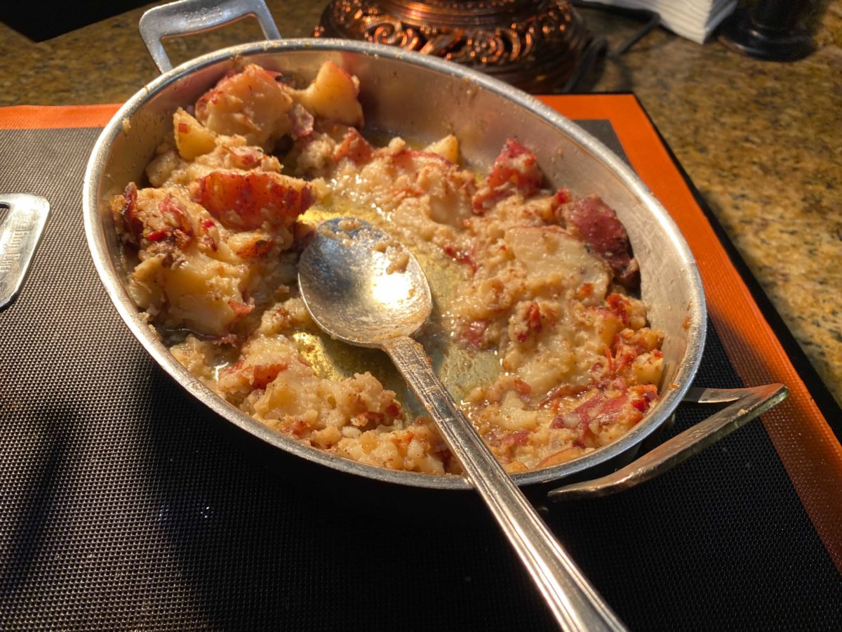 warm-german-potato-salad-biergarten-2027266