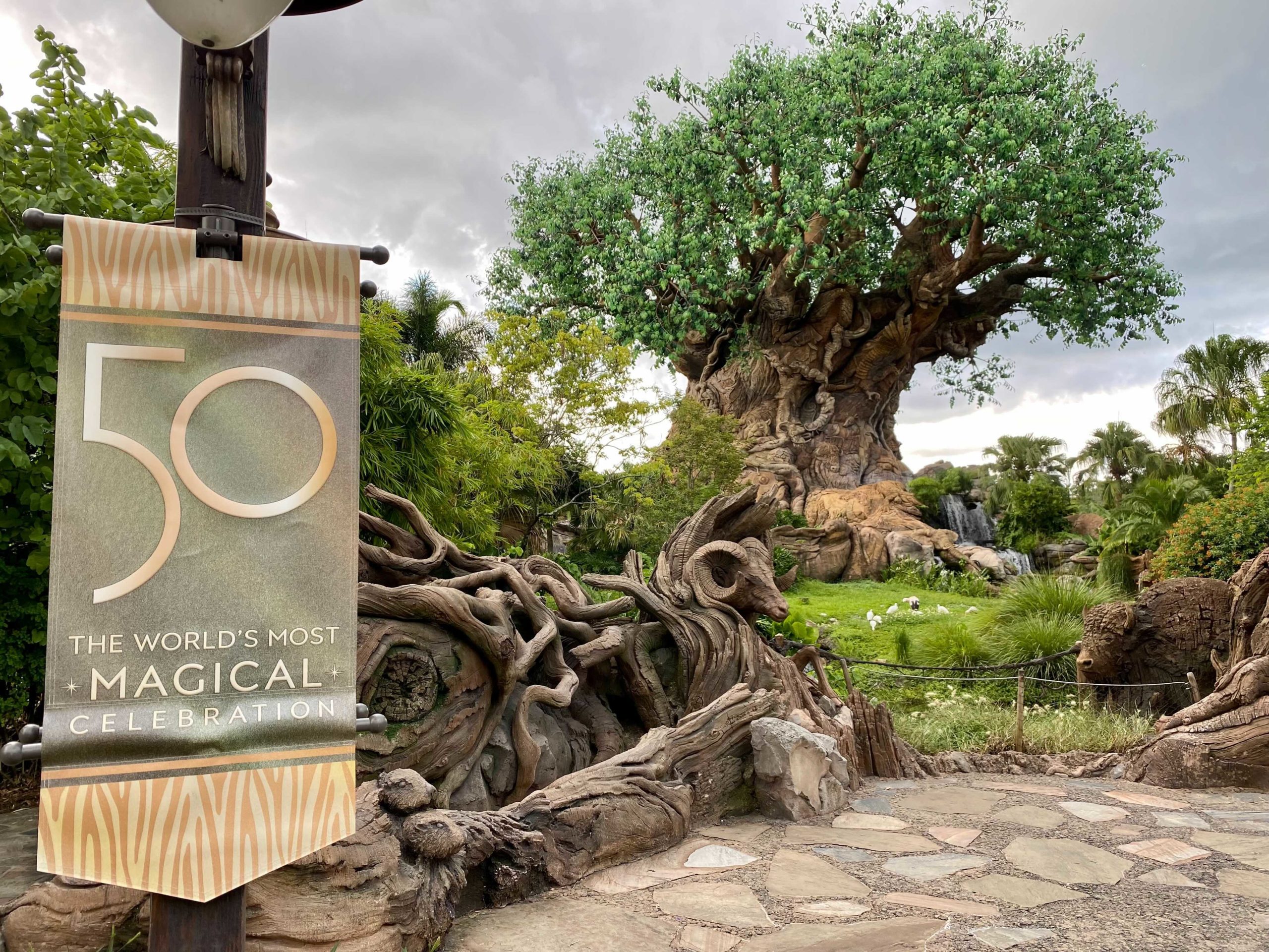 50th-anniversary-banners-animal-kingdom-11