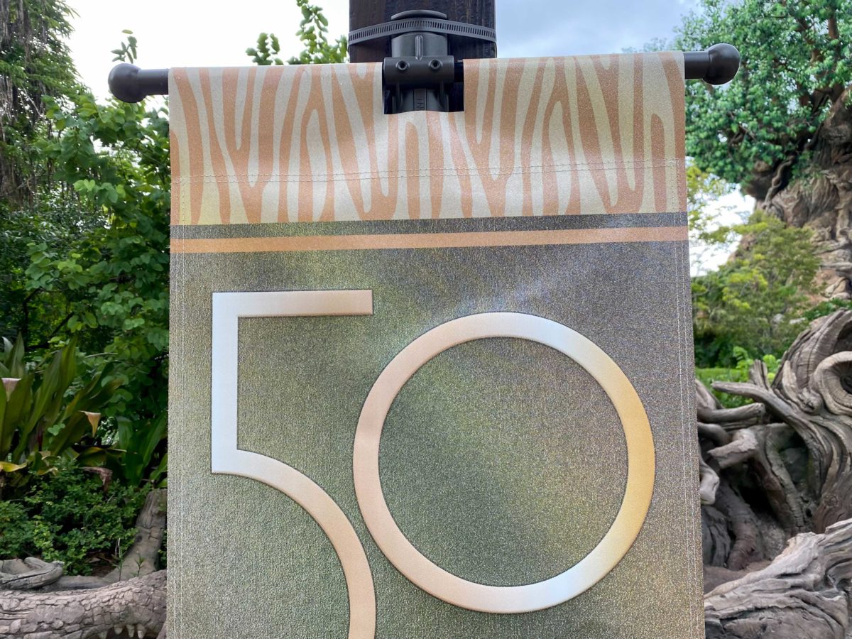50th-anniversary-banners-animal-kingdom-12