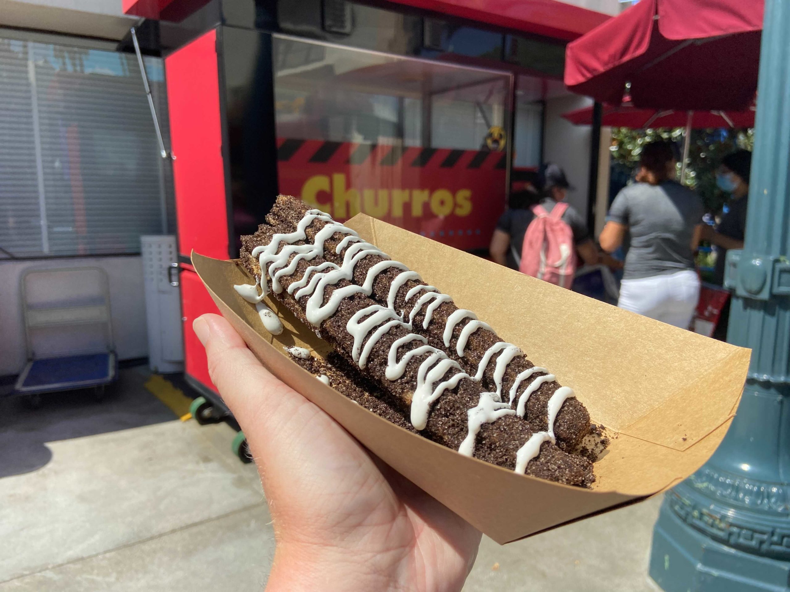 dca-halloween-chocolate-marshmallow-mummy-churro-hollywood-churro-12-6312144