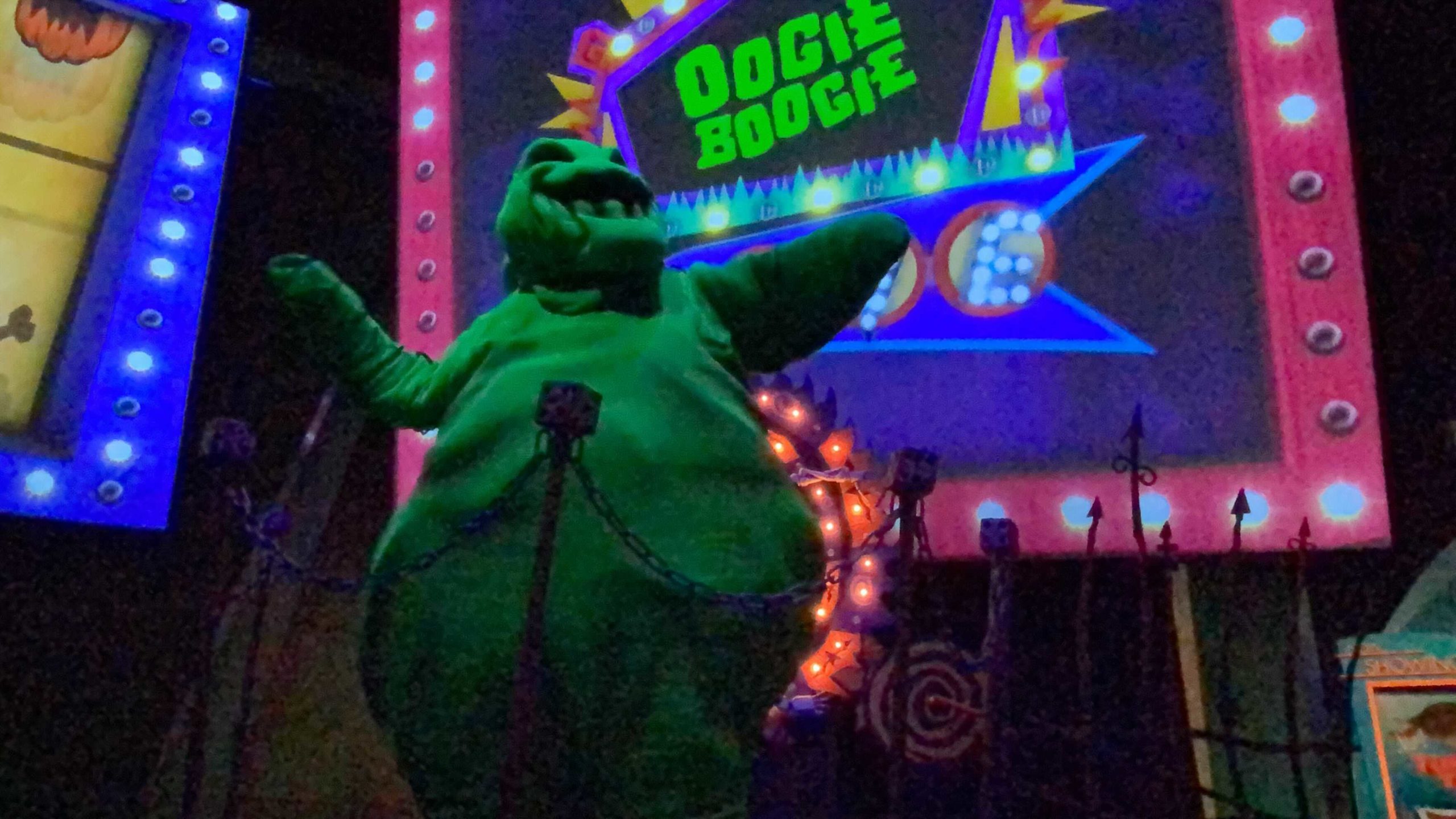 dca-oogie-boogie-bash-meet-and-greet-74-6335313