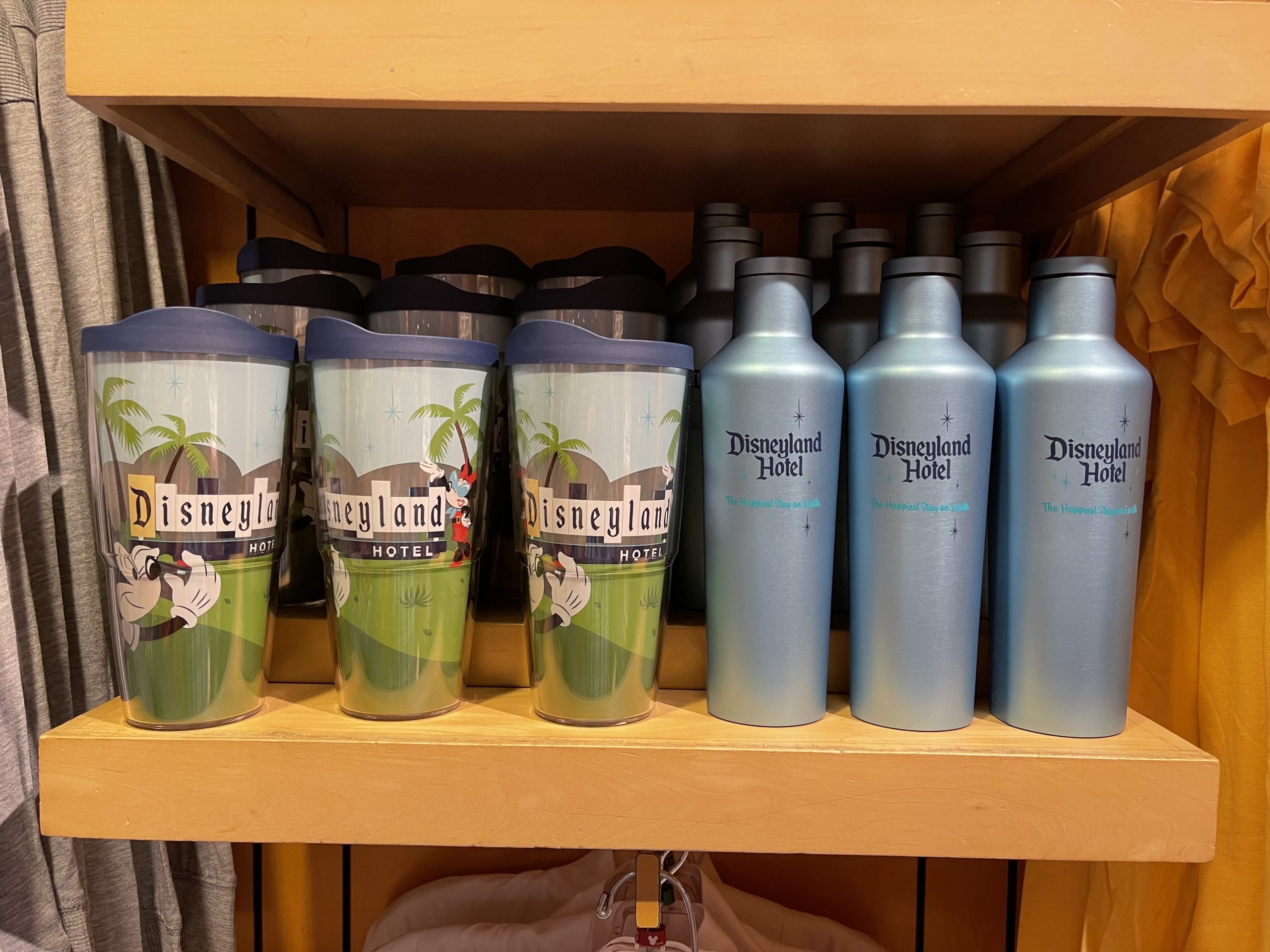 new-disneyland-hotel-drinkware-1-6734883