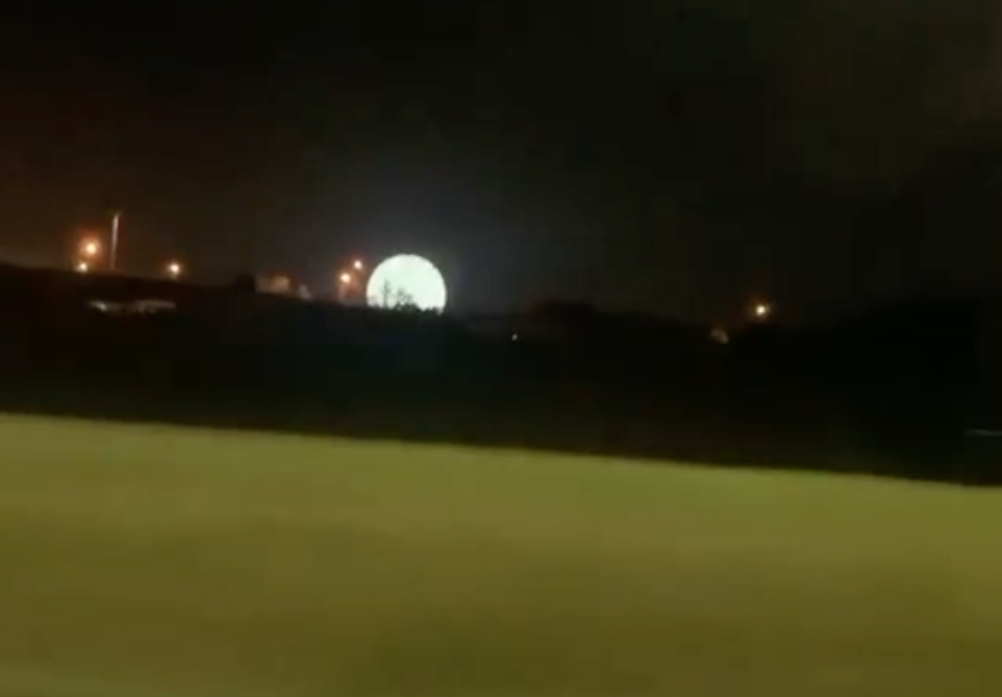 spaceship-earth-light-test