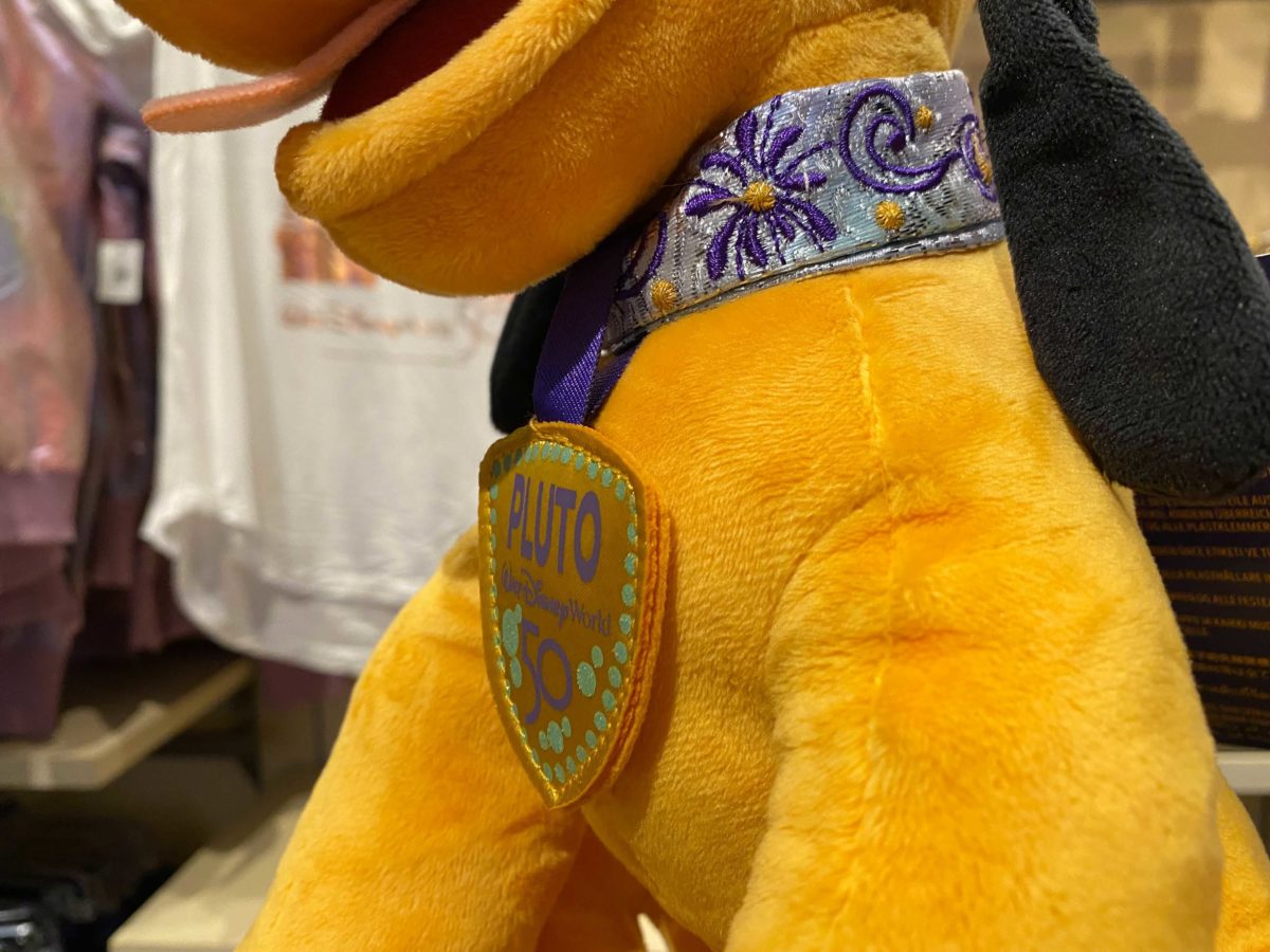 wdw-50th-pluto-plush-5-5129246