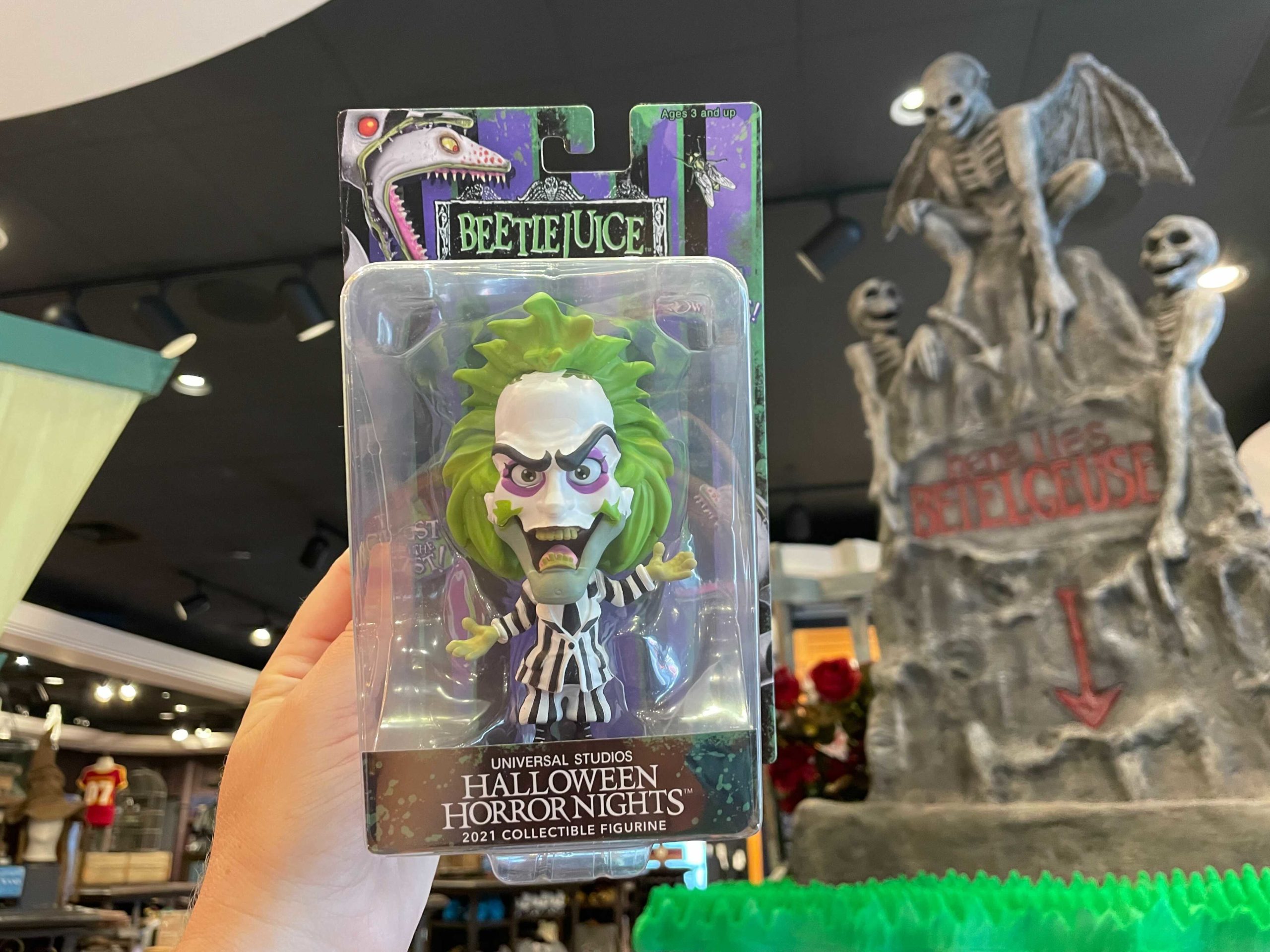 beetlejuice-figurine-2
