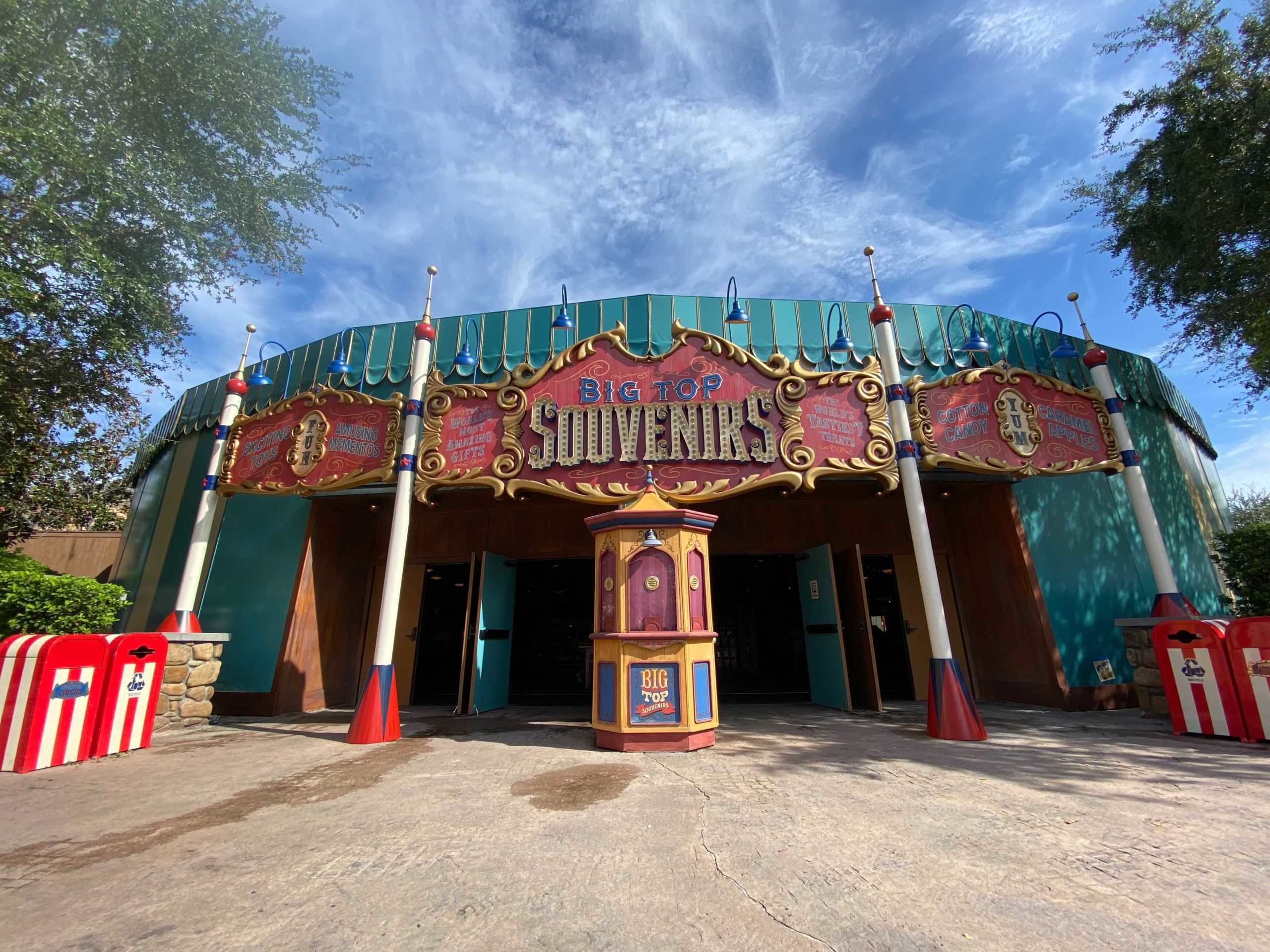 big-top-souvenirs-sign-1