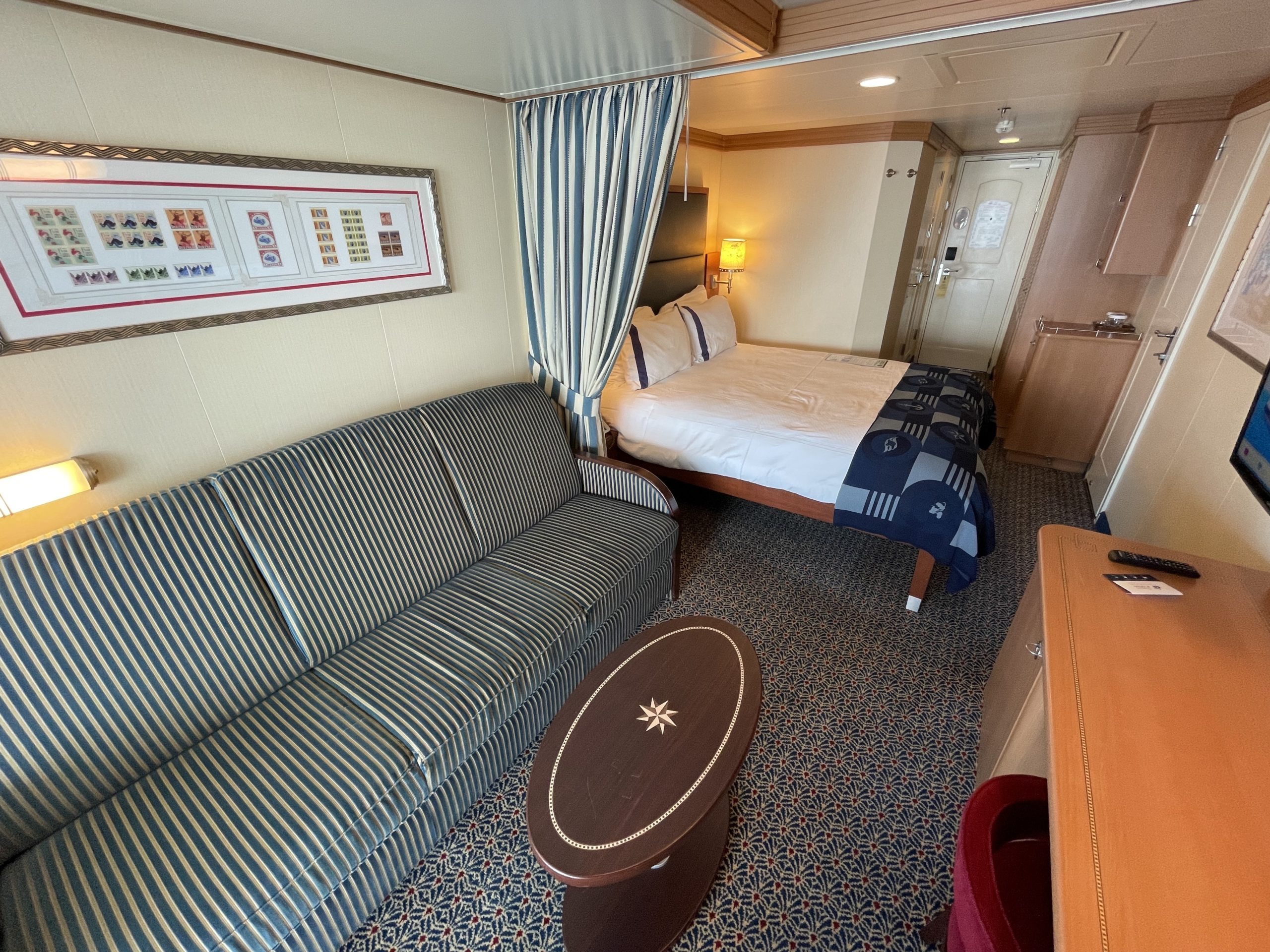 disney-dream-room-tour-5858