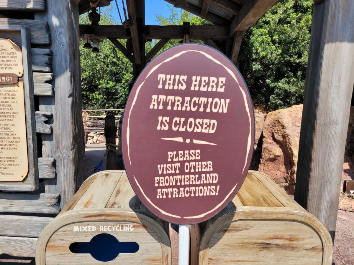 disneyland-big-thunder-mountain-railroad-closed-2-2292375