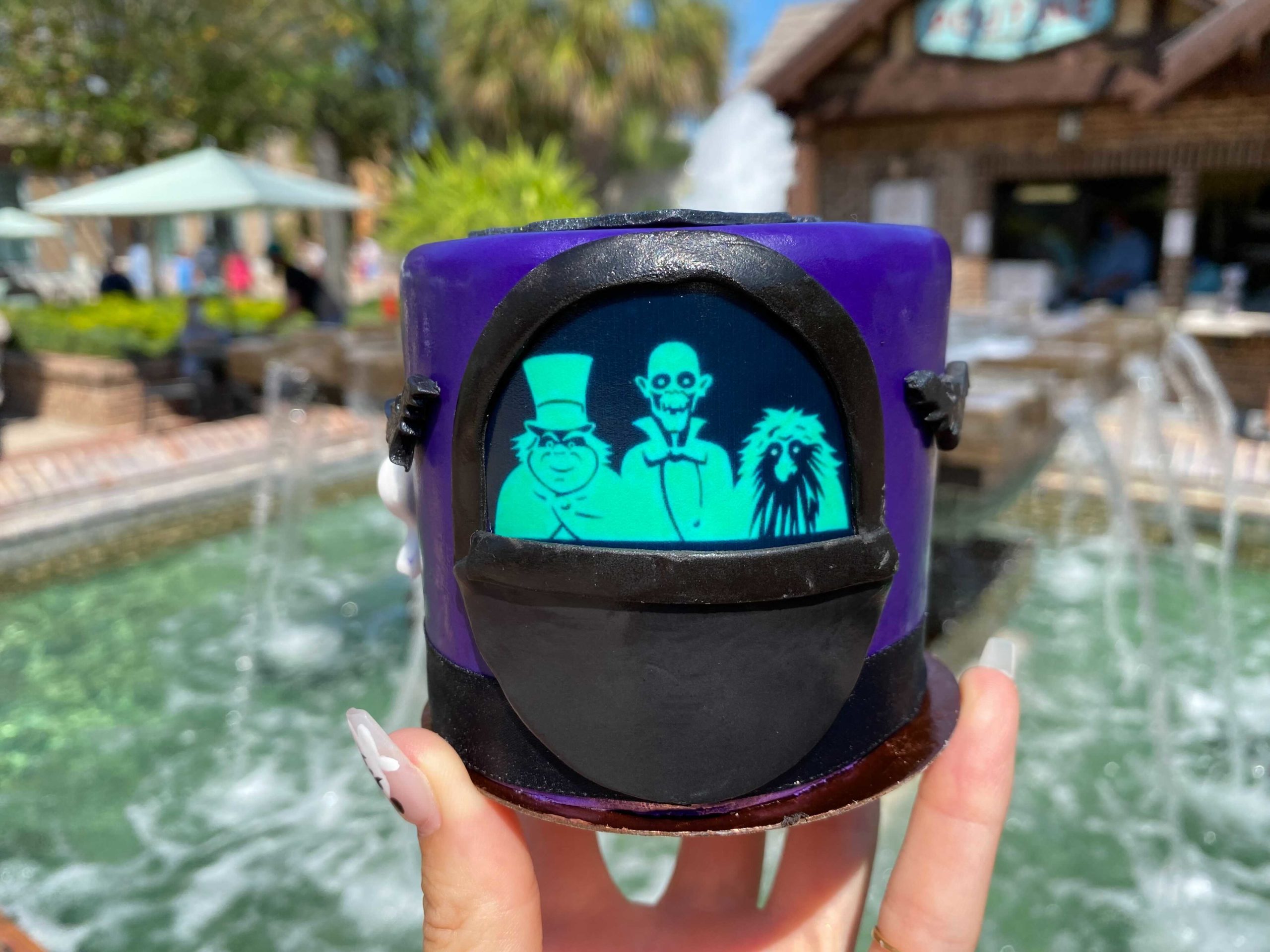 haunted-mansion-cake-2