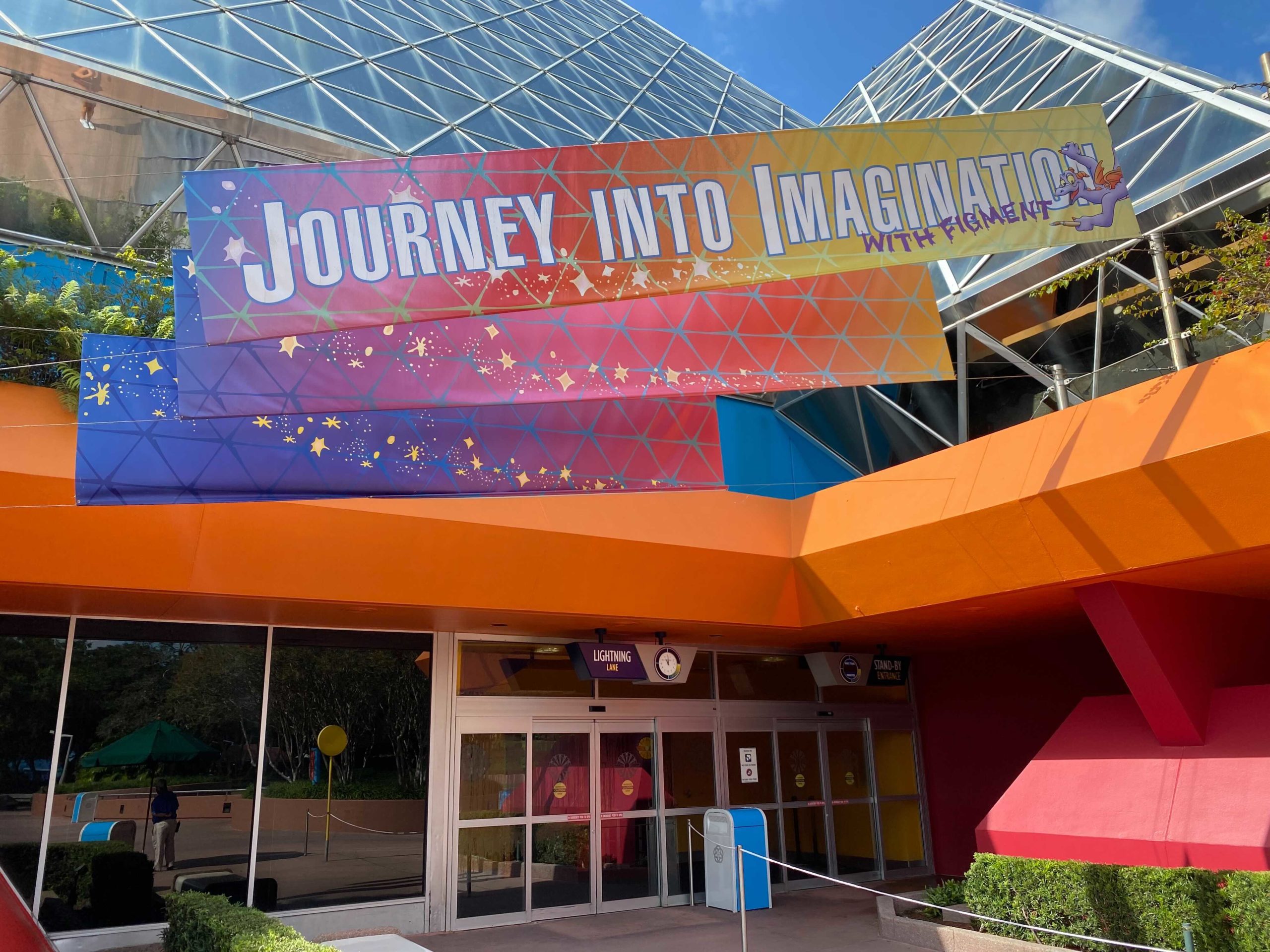 lightning-lane-signage-journey-into-imagination-with-figment-1