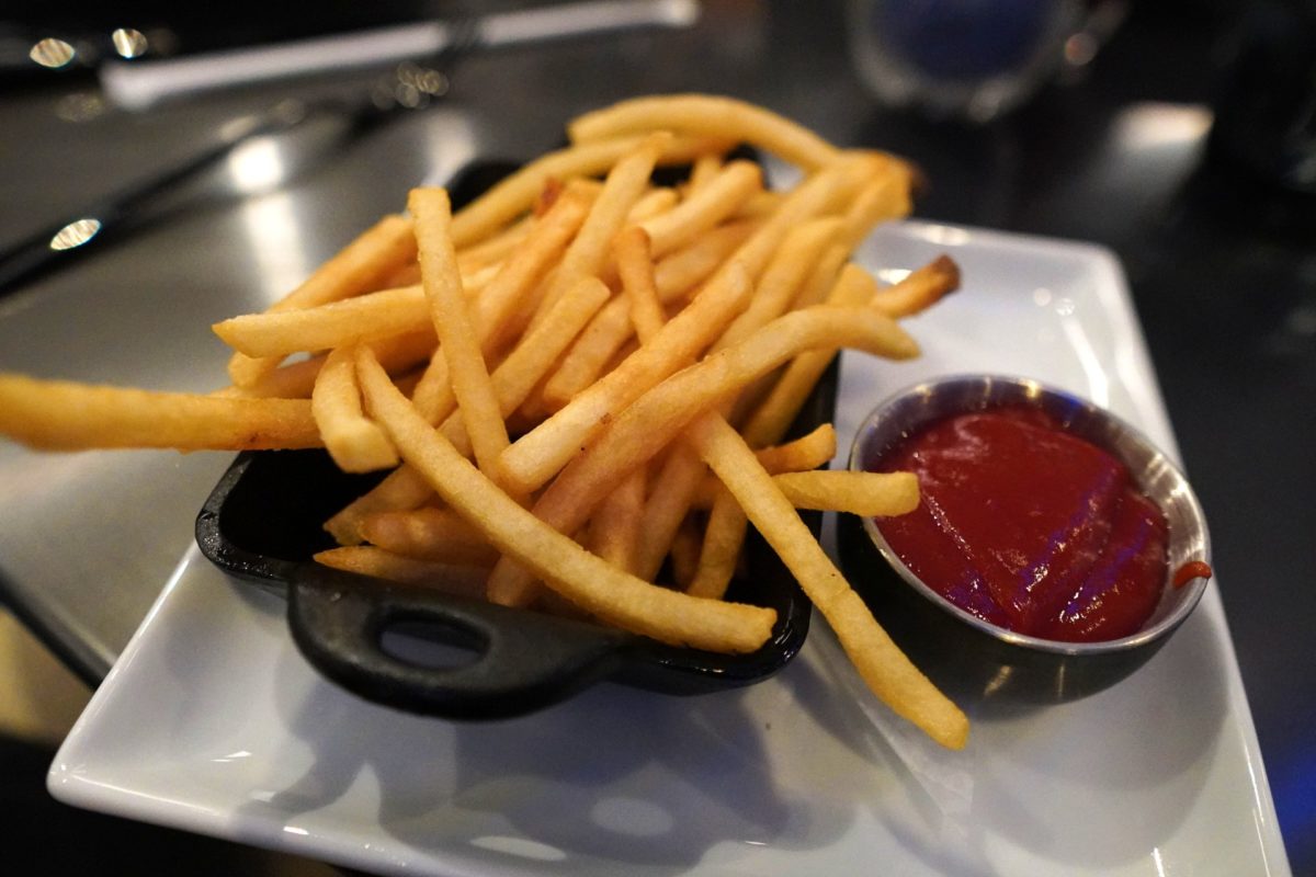 space-220-dinner-entree-space-fries-1-9052792