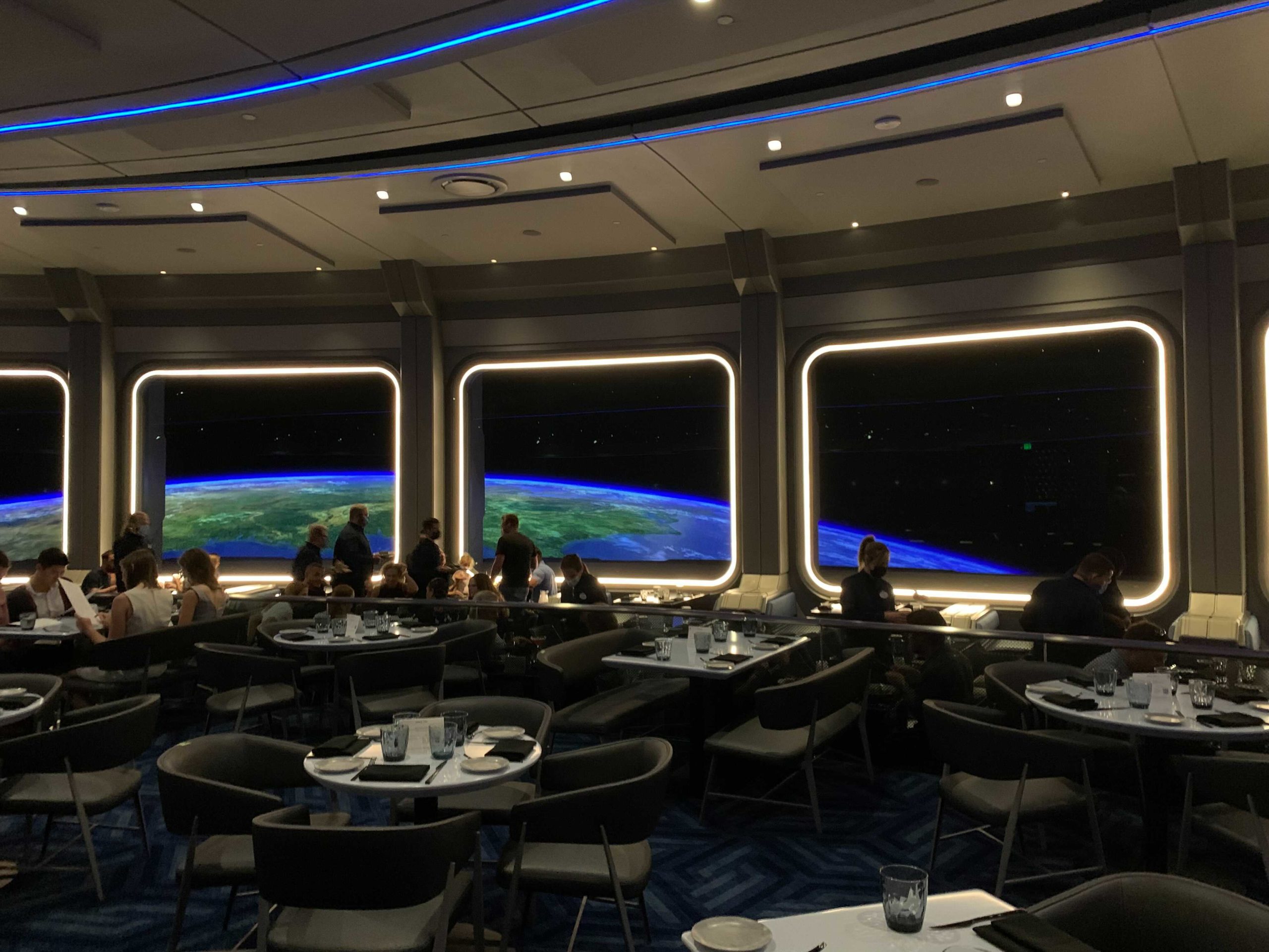 space-220-interior-3