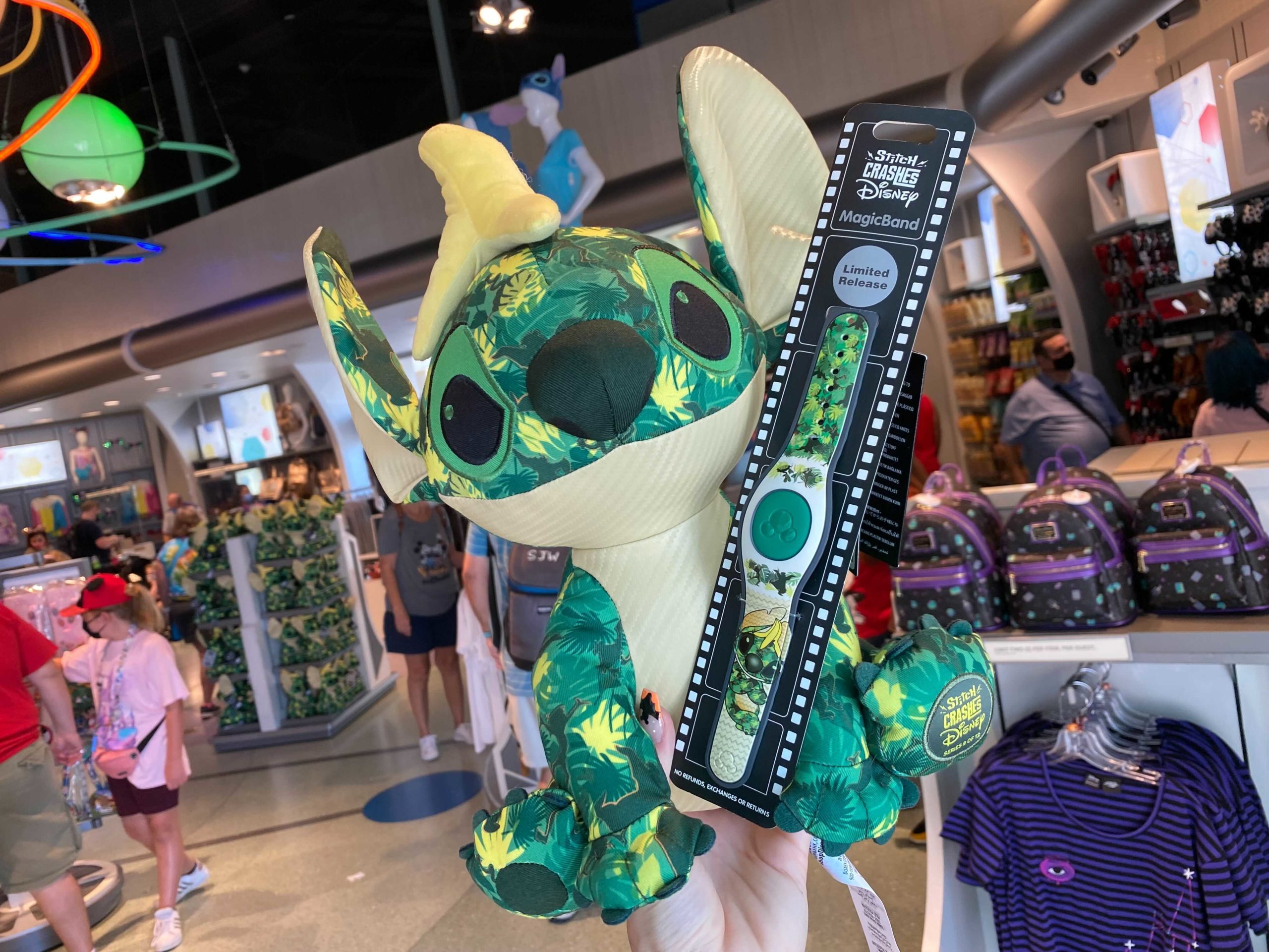 stitch-crashes-disney-the-jungle-book-plush-magicband-2