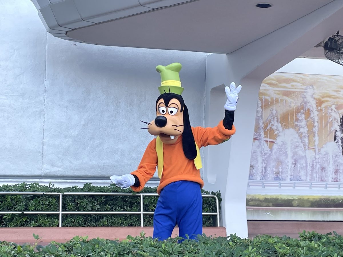 Goofy-epcot