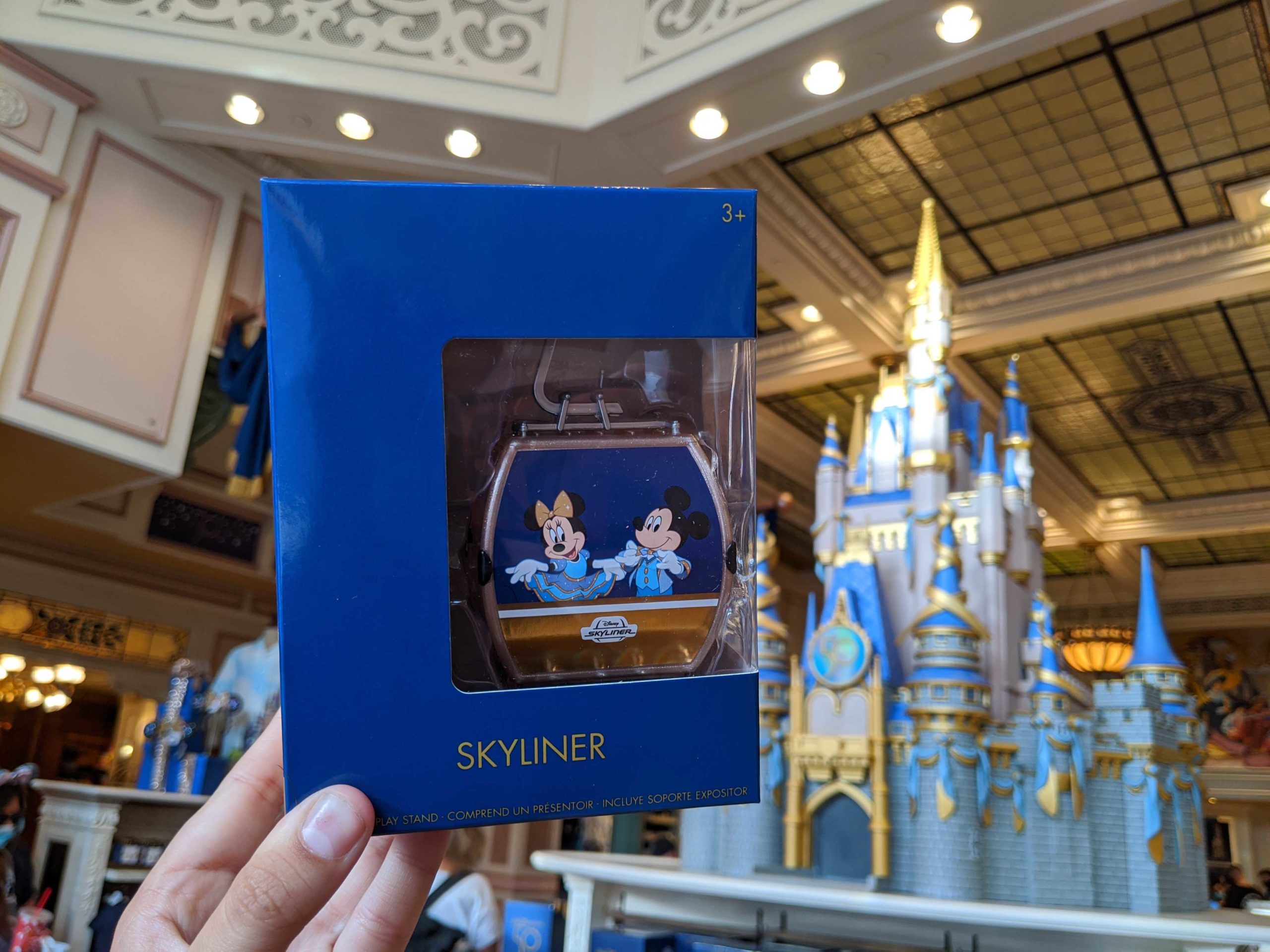 50th-skyliner-ornament_06