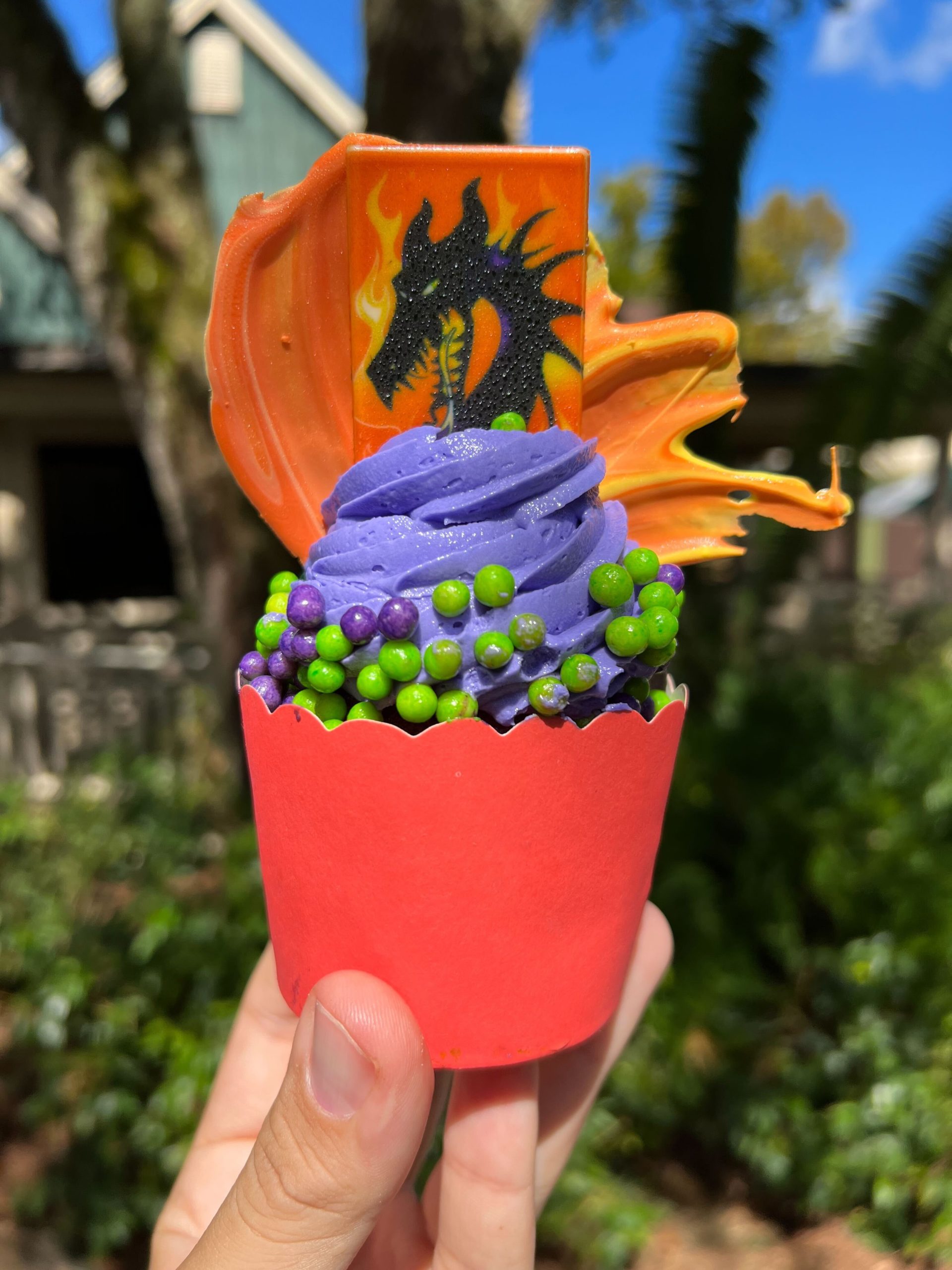 maleficent-cupcake-4-9042272